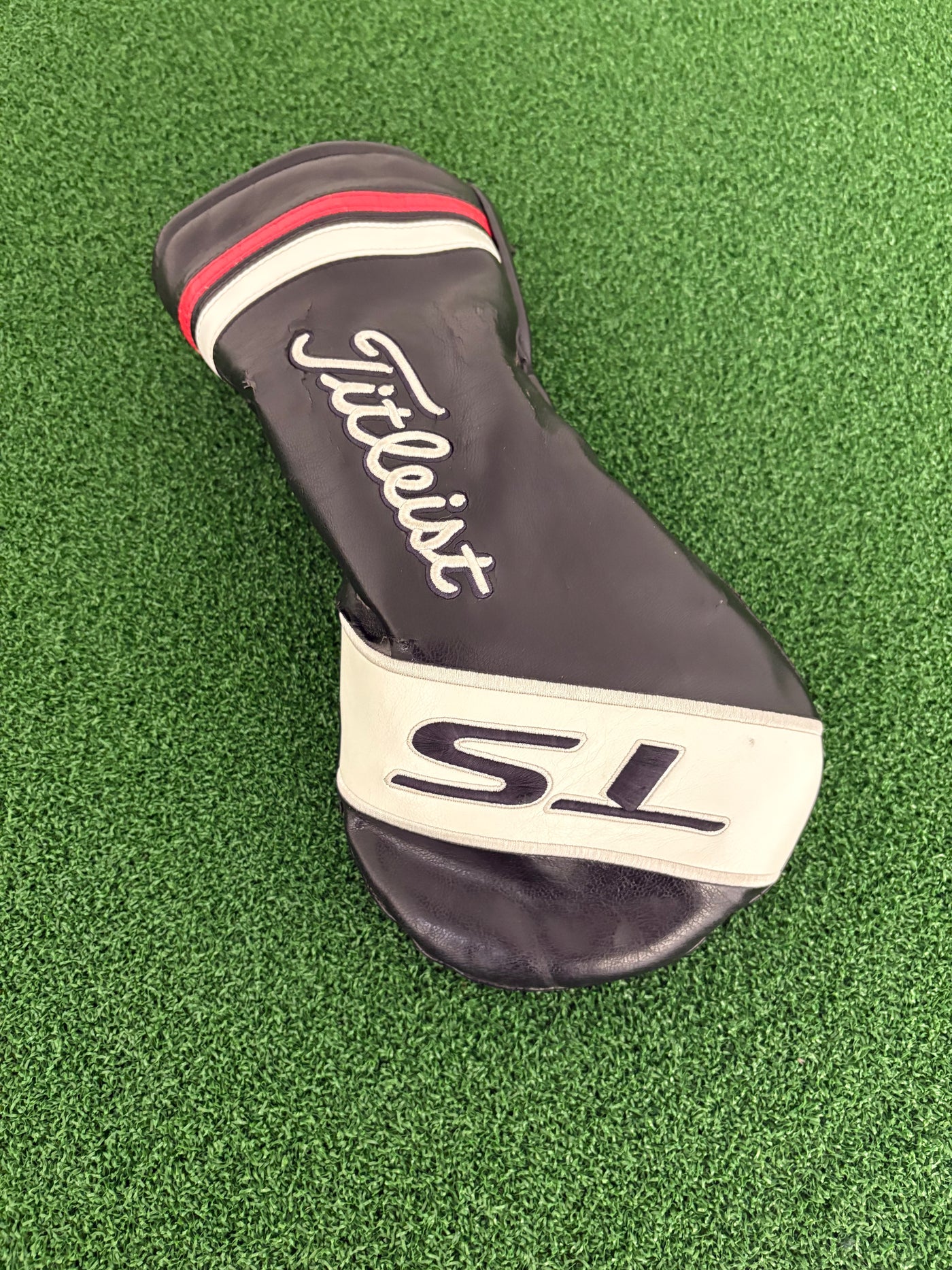 Titleist TS2 9.5* (Stiff)