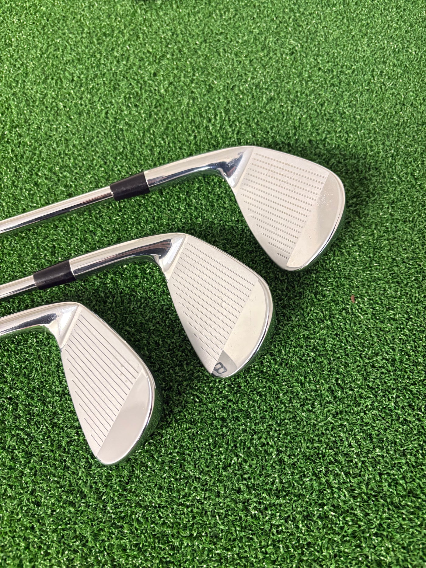 Cobra King Tour MIM 5-PW (Stiff)