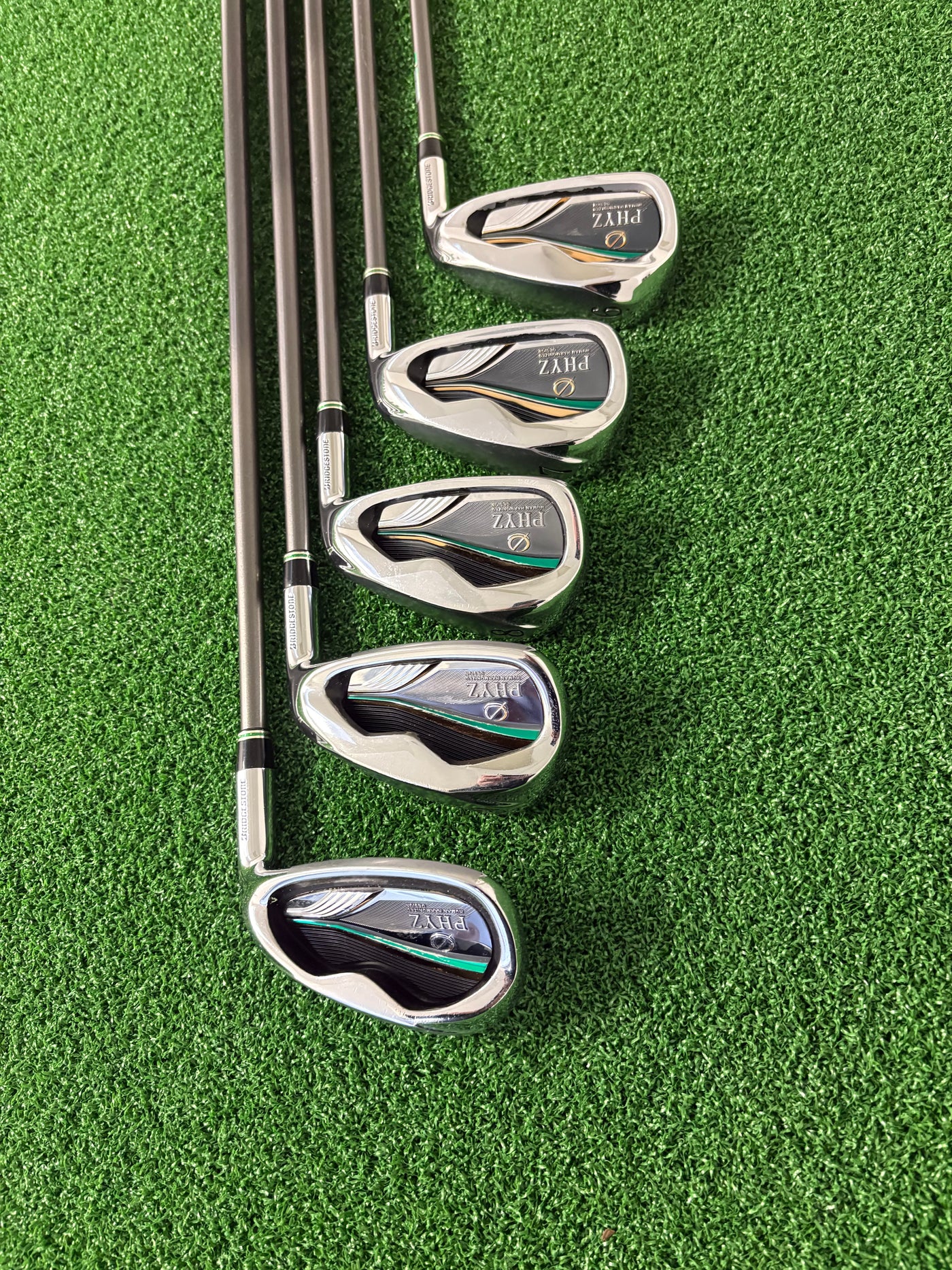 Bridgestone Tour Stage PHYZ (2013) 6-PW (Stiff)