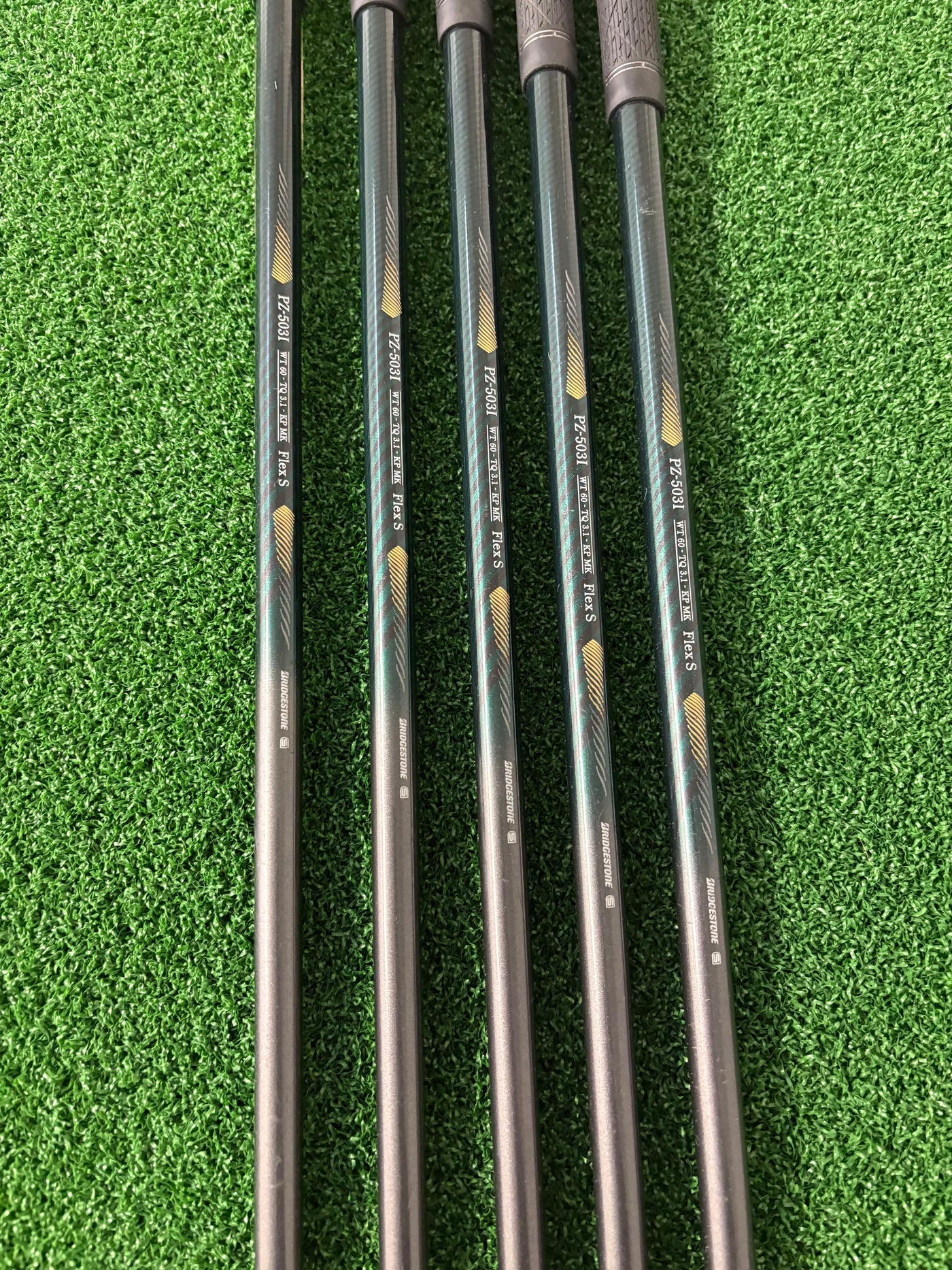 Bridgestone Tour Stage PHYZ (2013) 6-PW (Stiff)