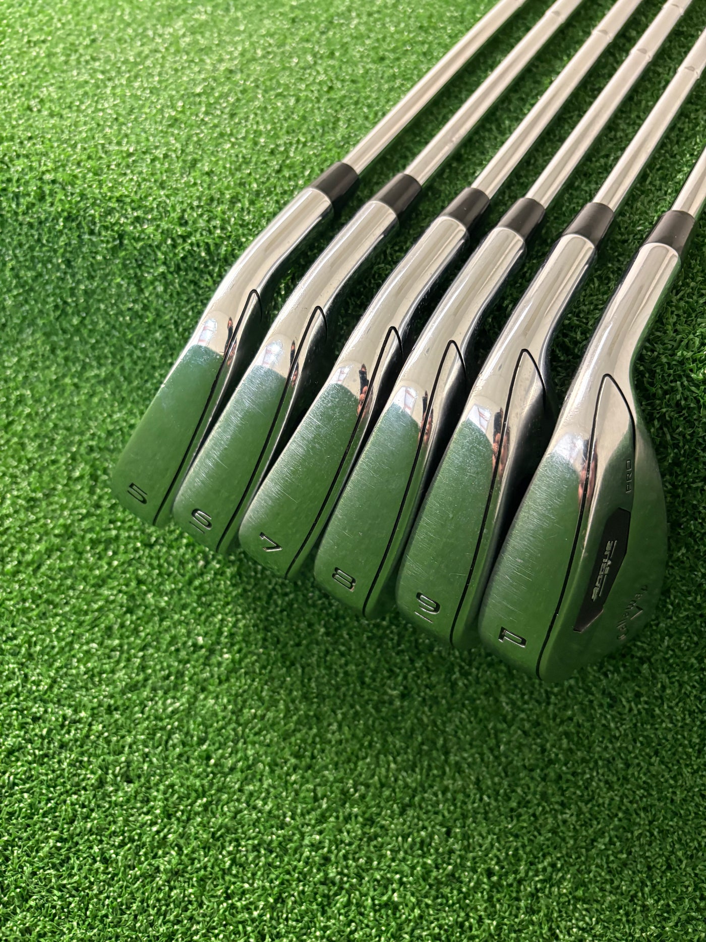 Callaway Rogue ST Pro 5-PW (Stiff)