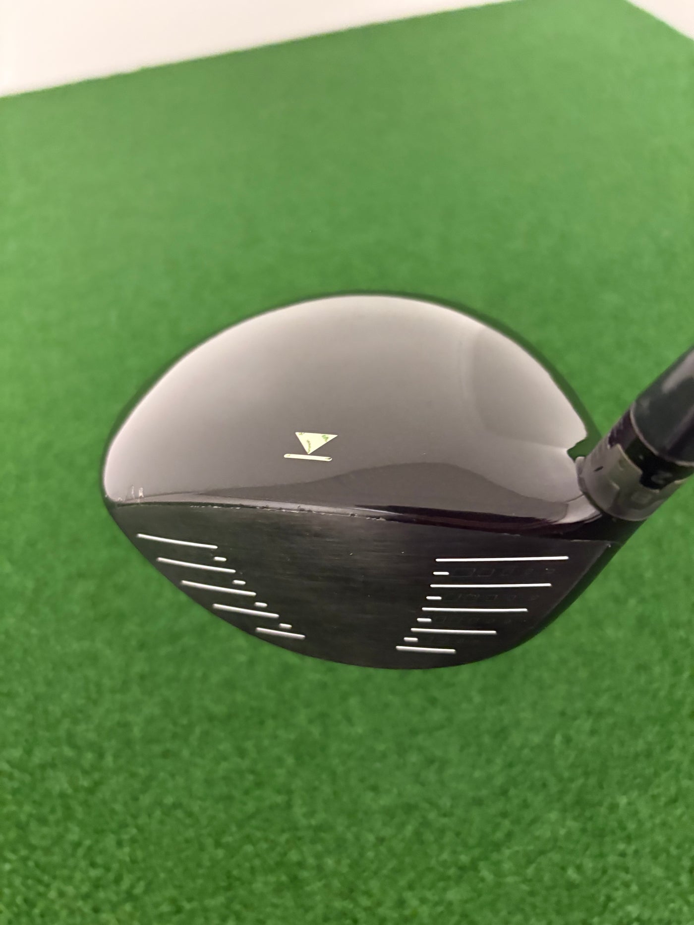 Titleist 913D3 9.5* (Stiff)