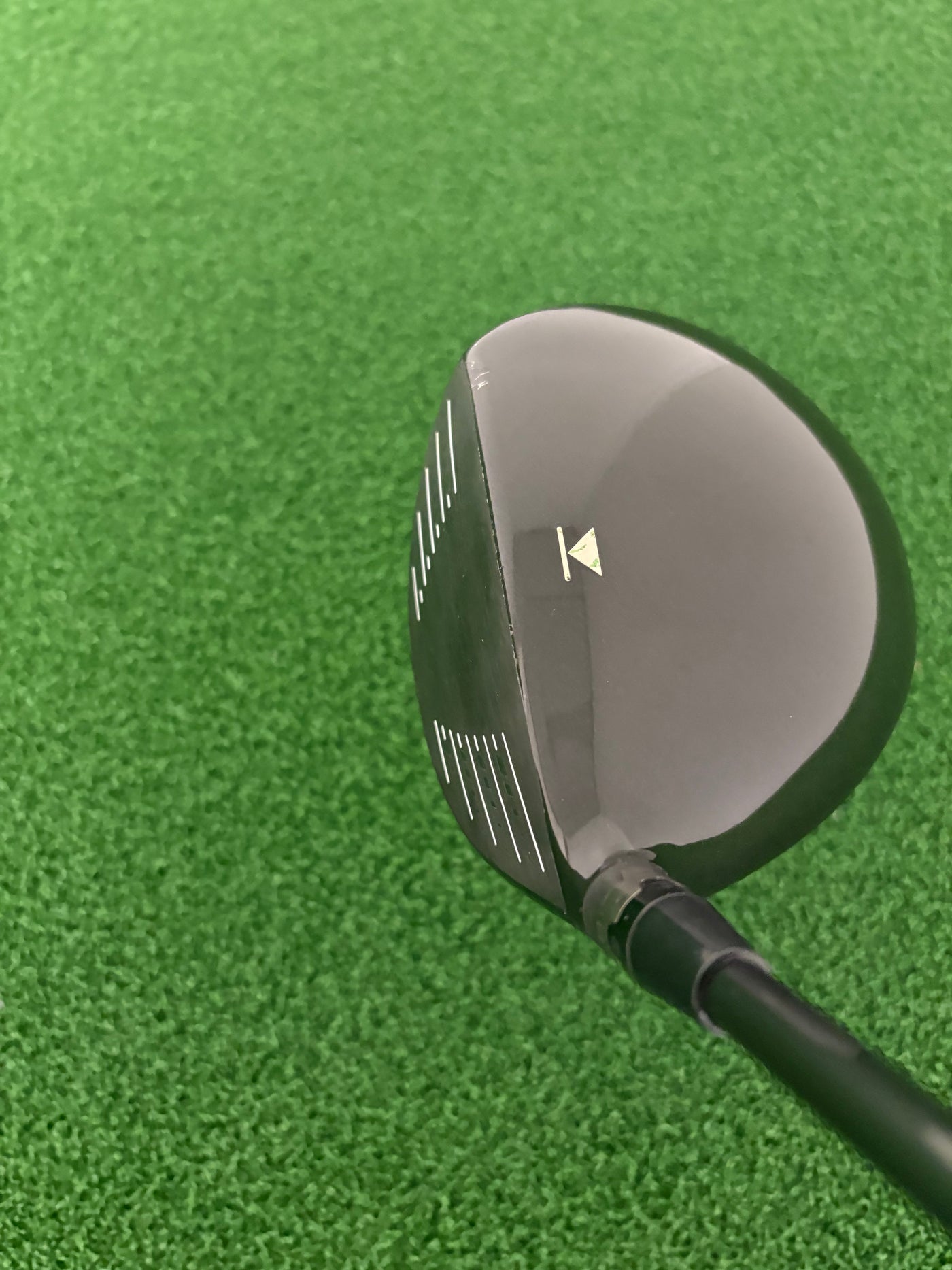 Titleist 913D3 9.5* (Stiff)