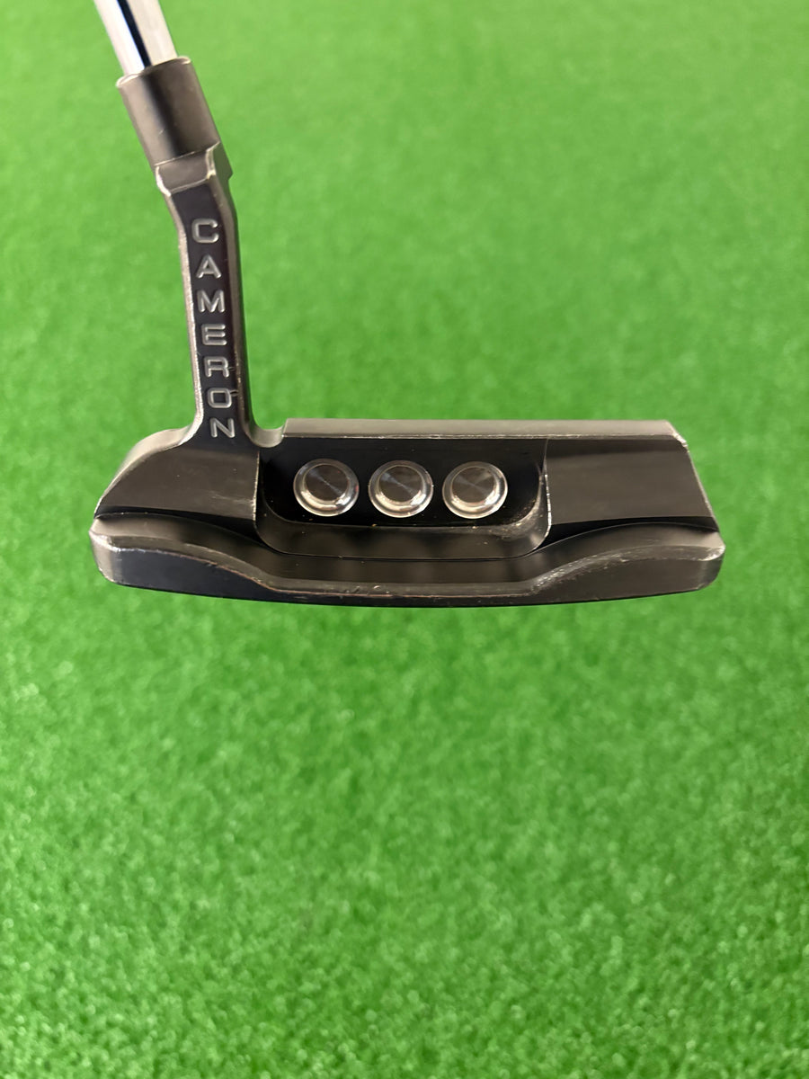 Scotty Cameron Select Newport (34")