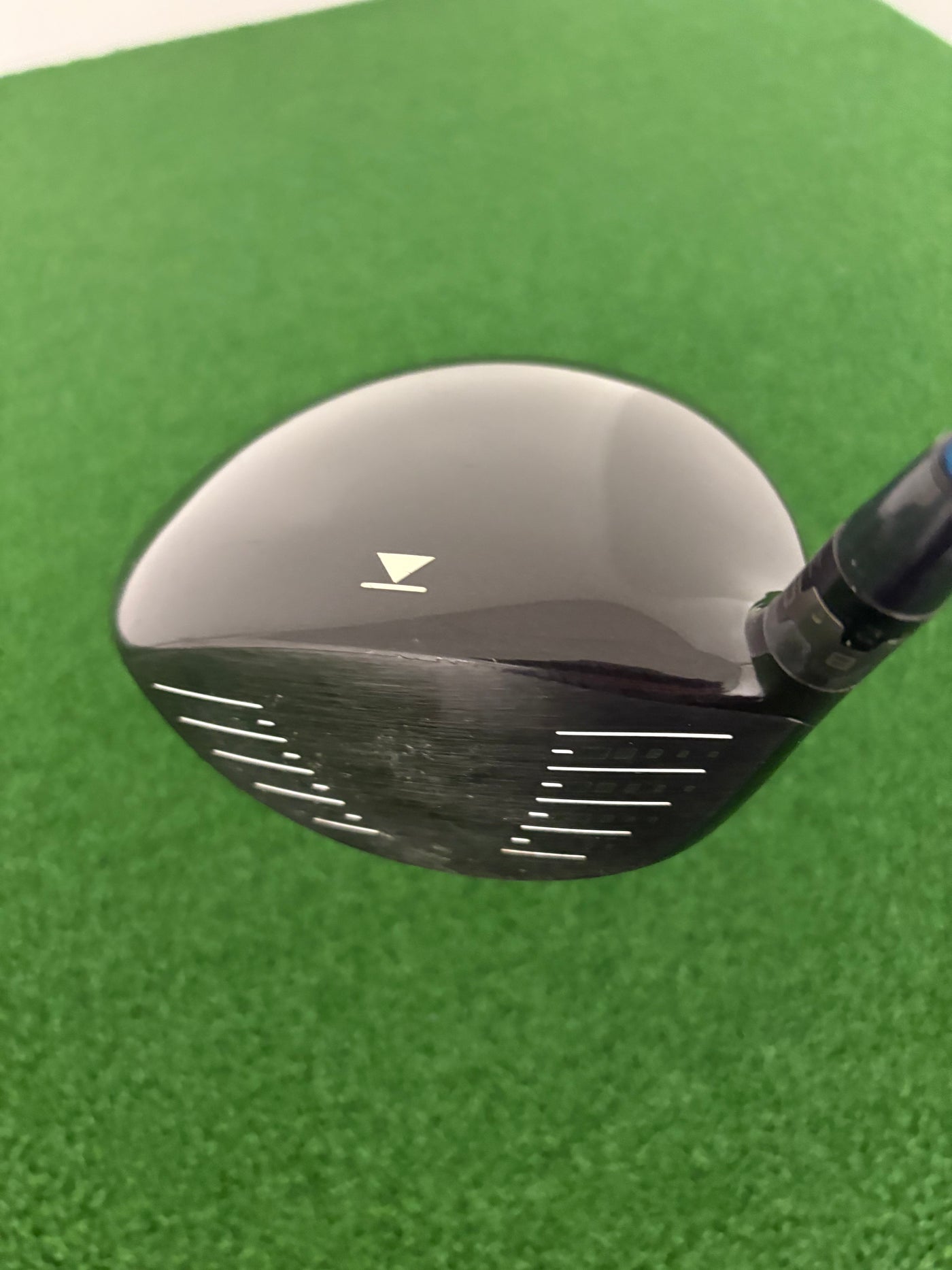 Titleist 913D2 9.5* (Stiff)