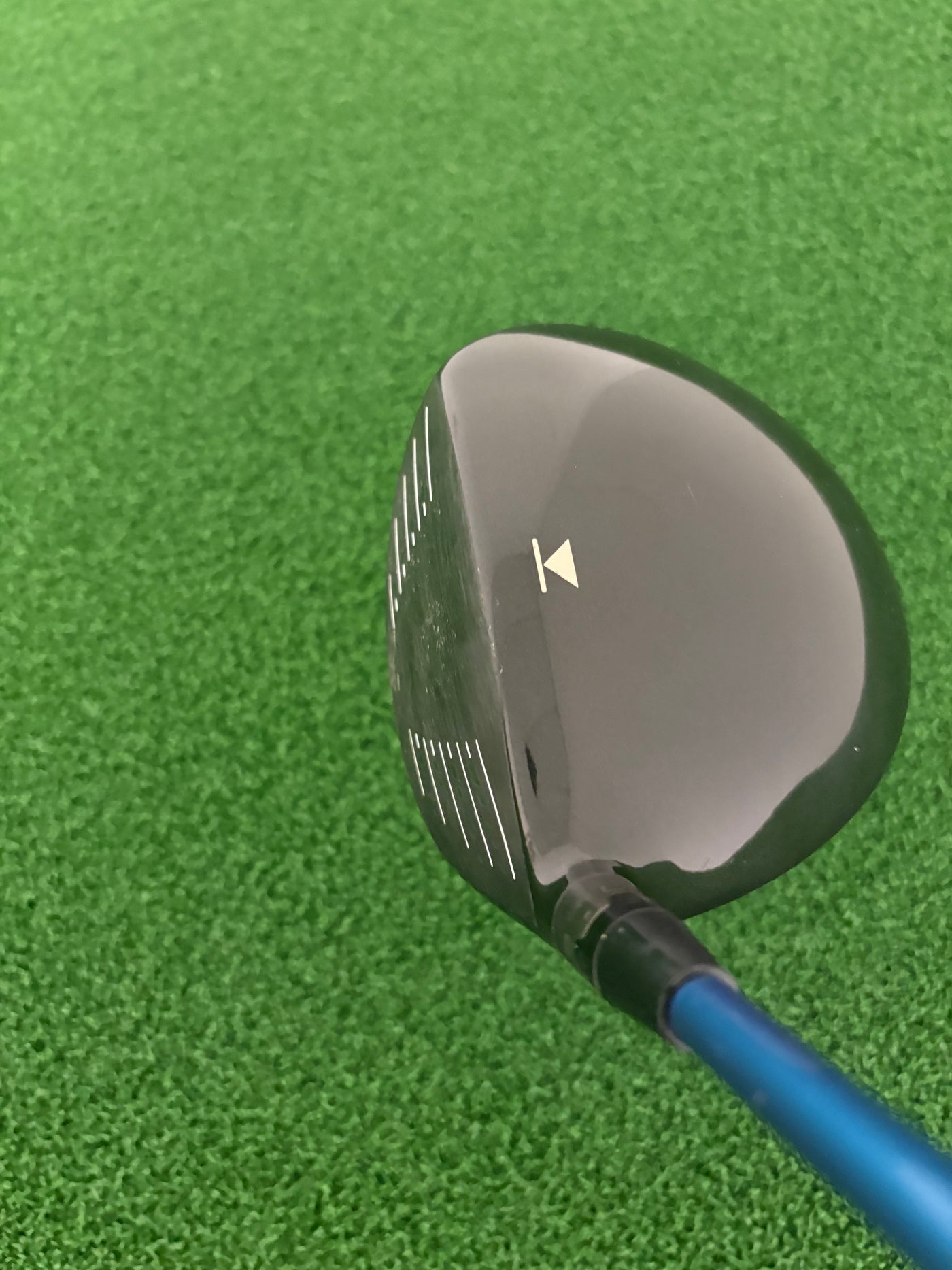 Titleist 913D2 9.5* (Stiff)