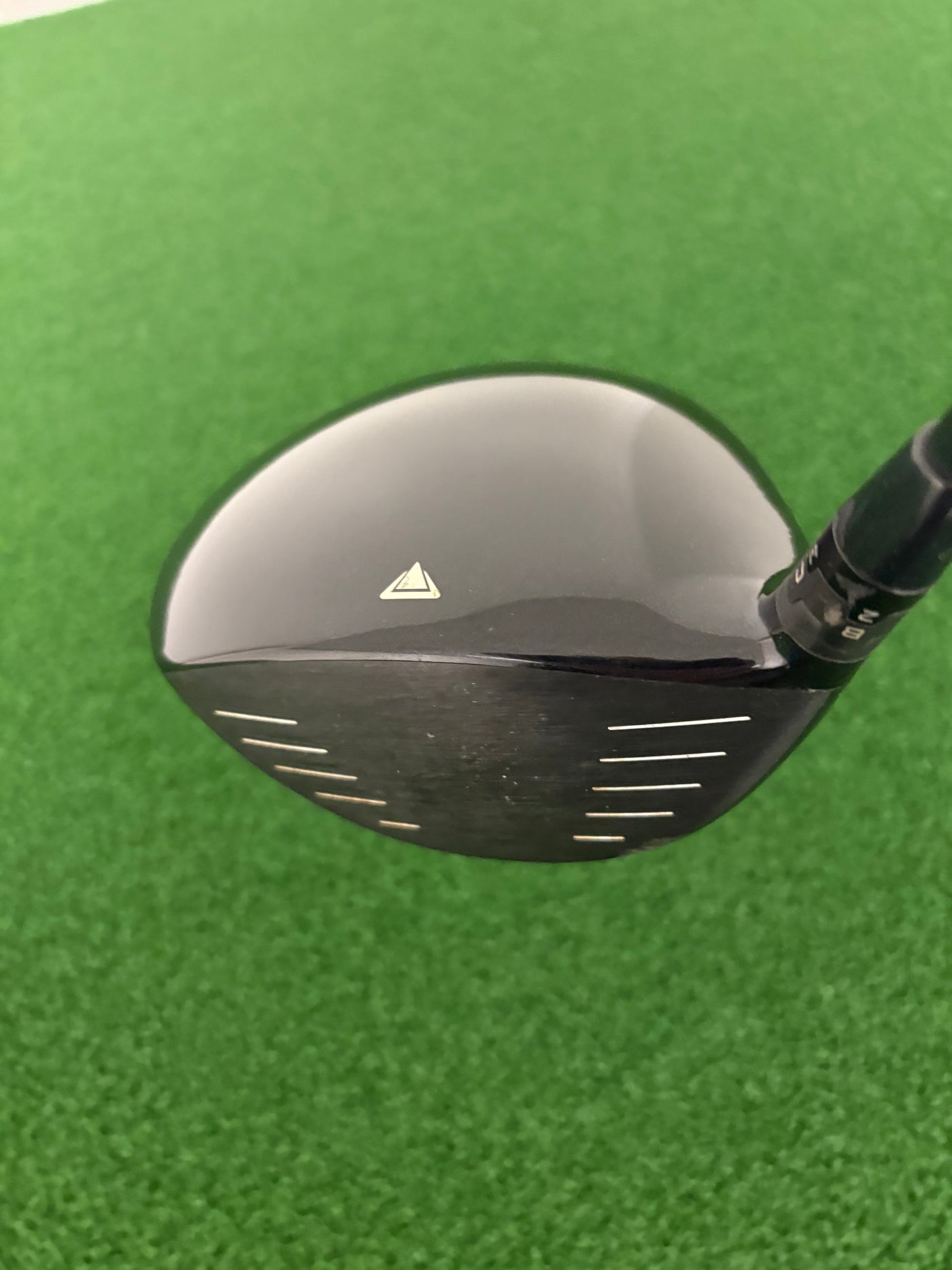 Titleist 915D3 9.5* (Stiff)