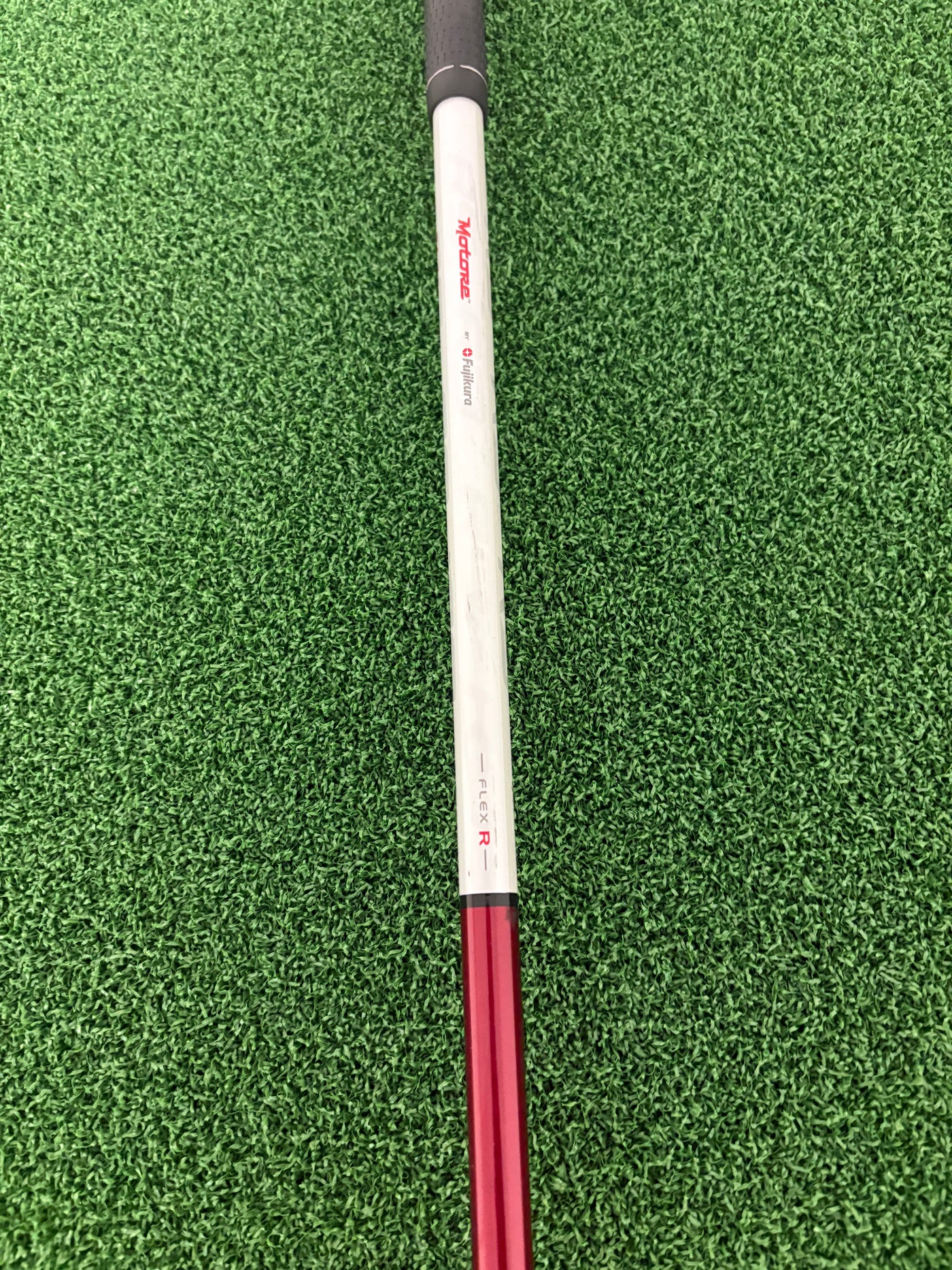 Taylormade R9 Max 10.5* (Regular)