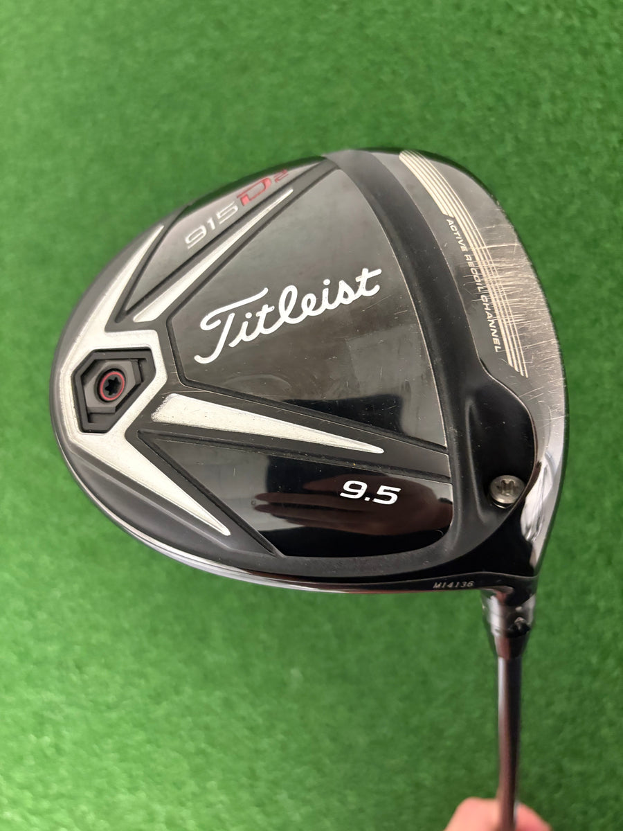 Titleist 915D2 9.5* (Stiff)