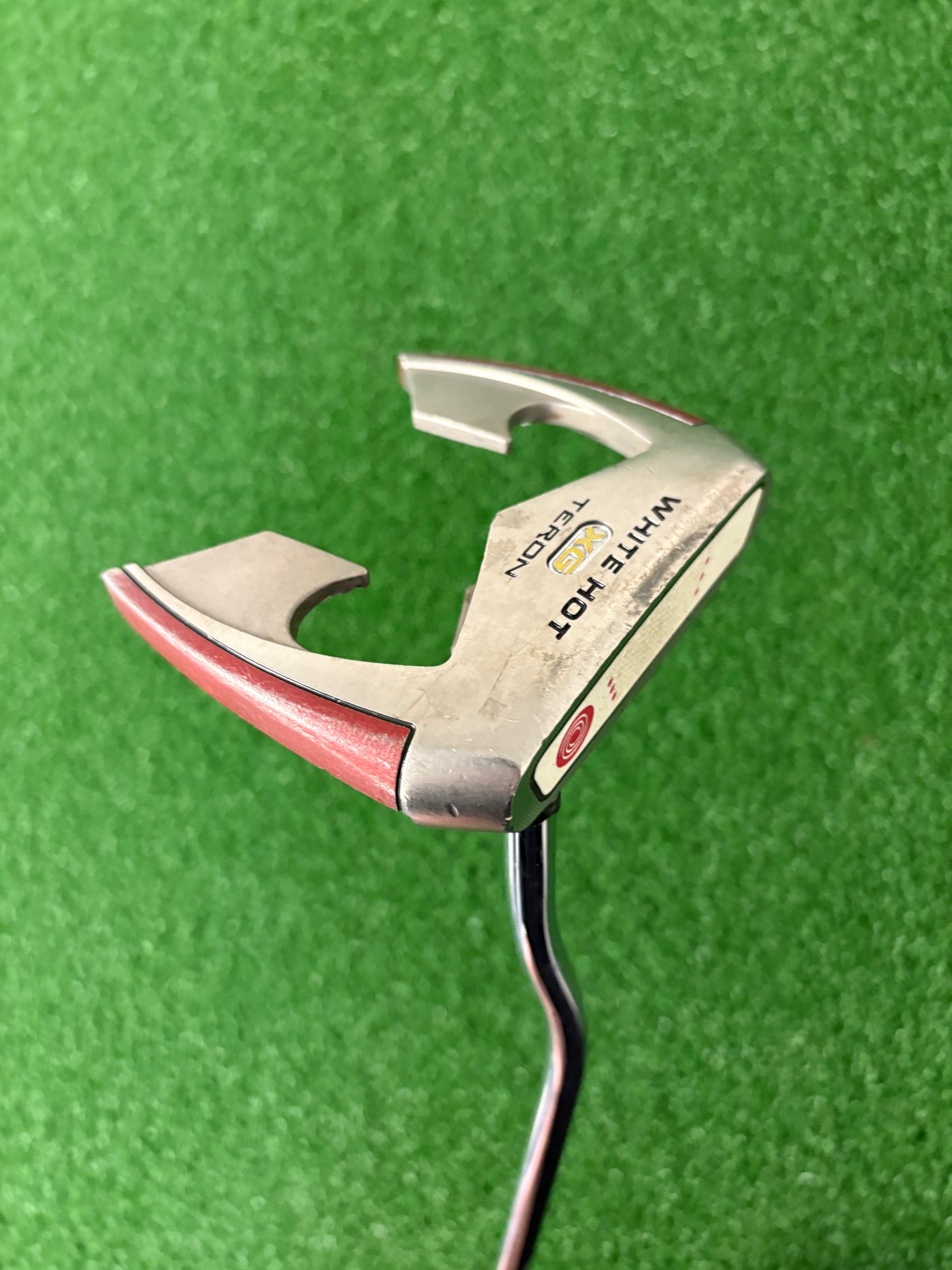 Odyssey White Hot XG Teron (33")