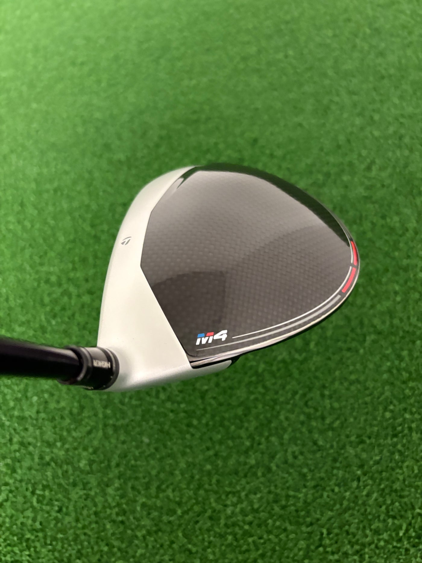 Taylormade M4 10.5* (Stiff/Regular)