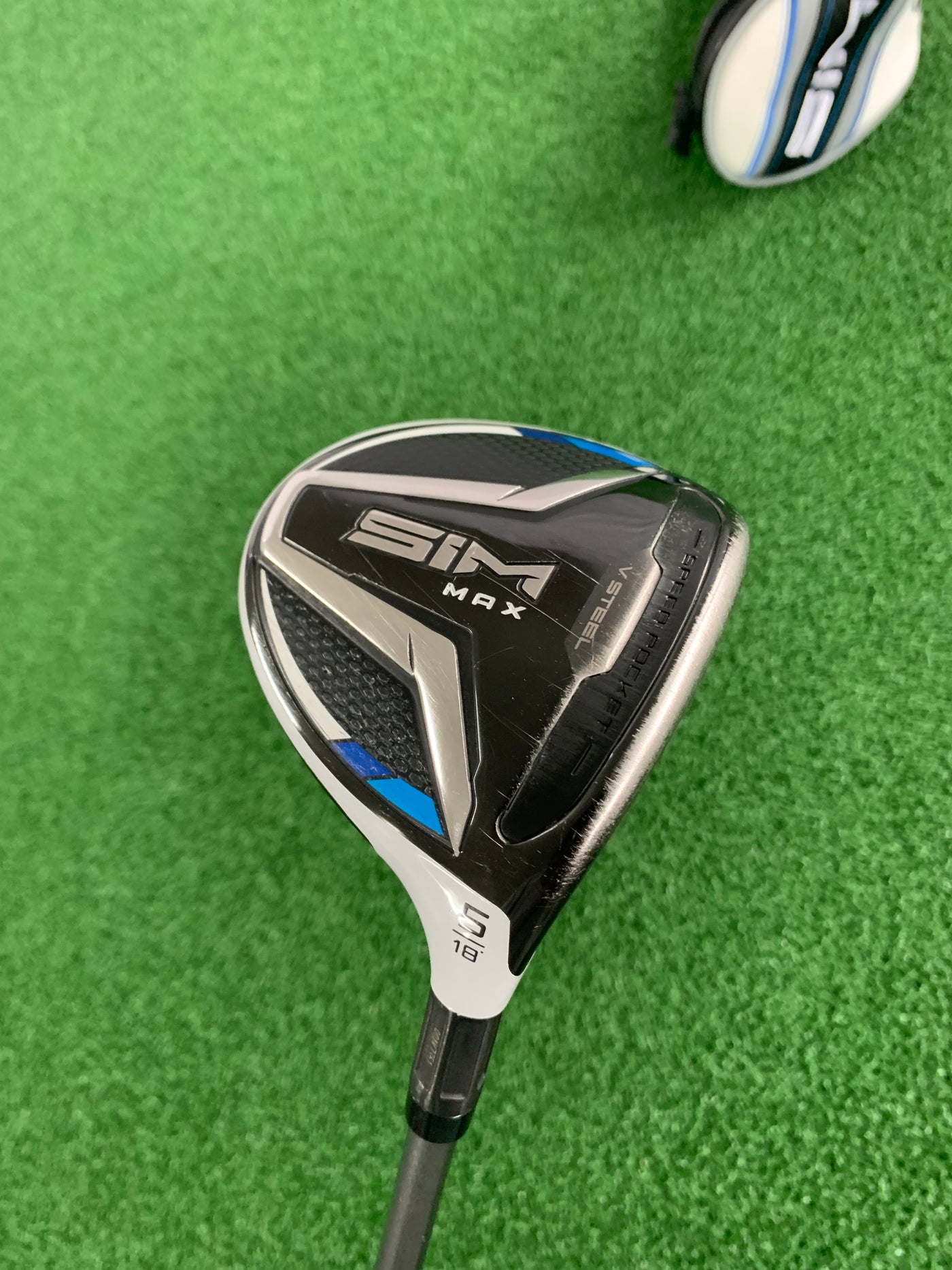 Taylormade Sim Max 18* 5 Wood (Stiff)