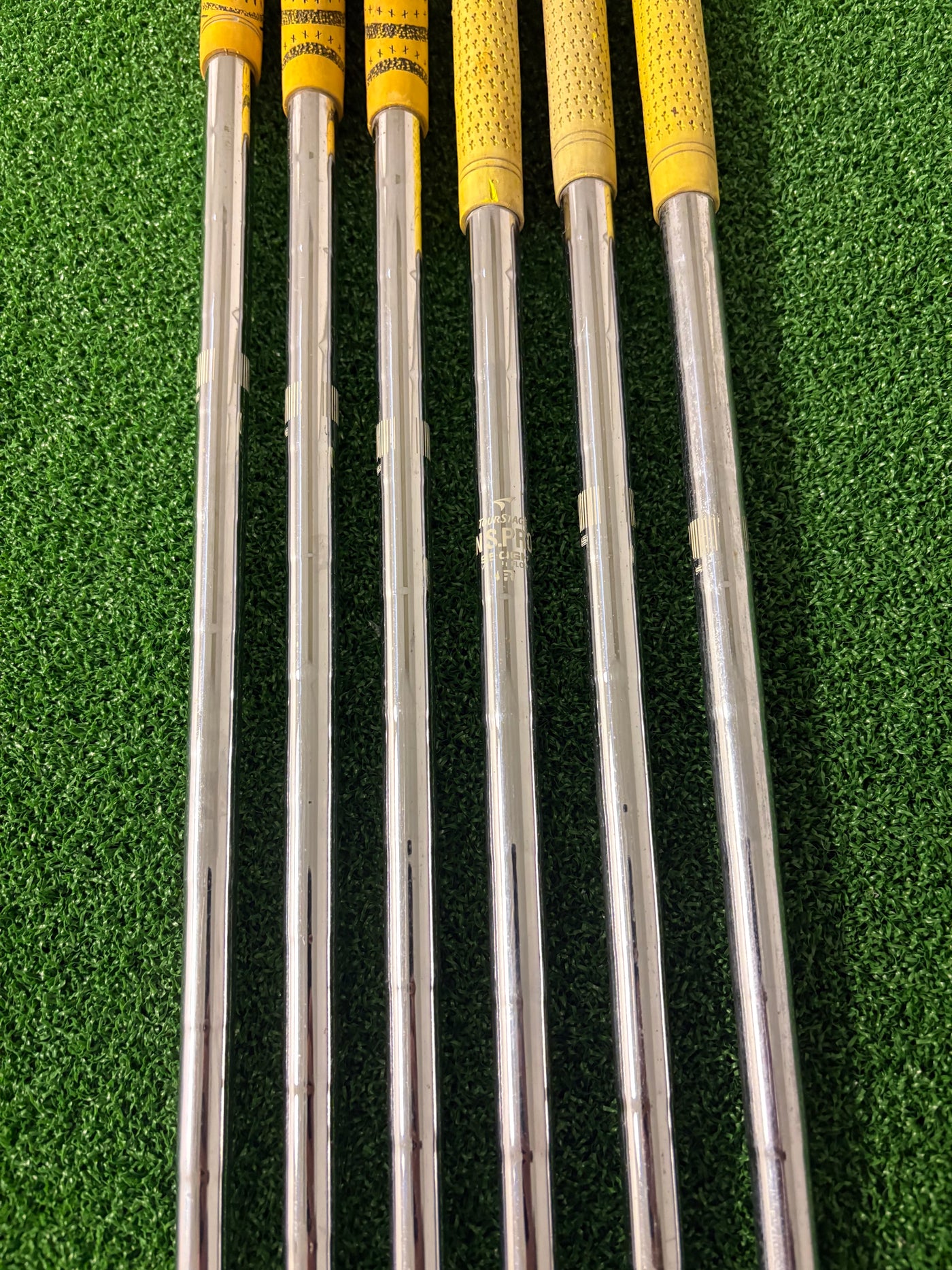 Bridgestone Tour Stage X-Blade GR (2014) 5-PW (Stiff)