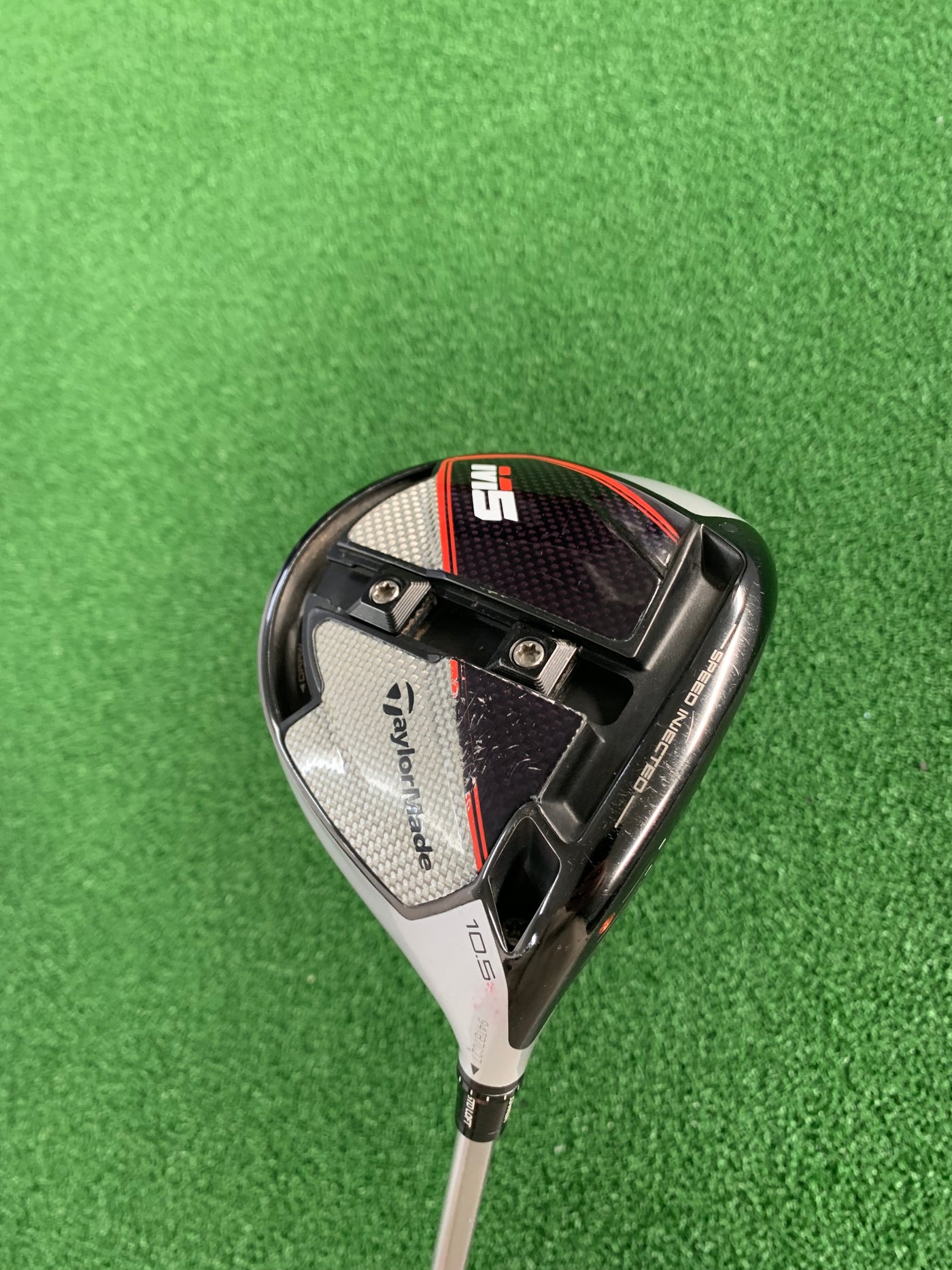 Taylormade M5 10.5* (Stiff/Regular)