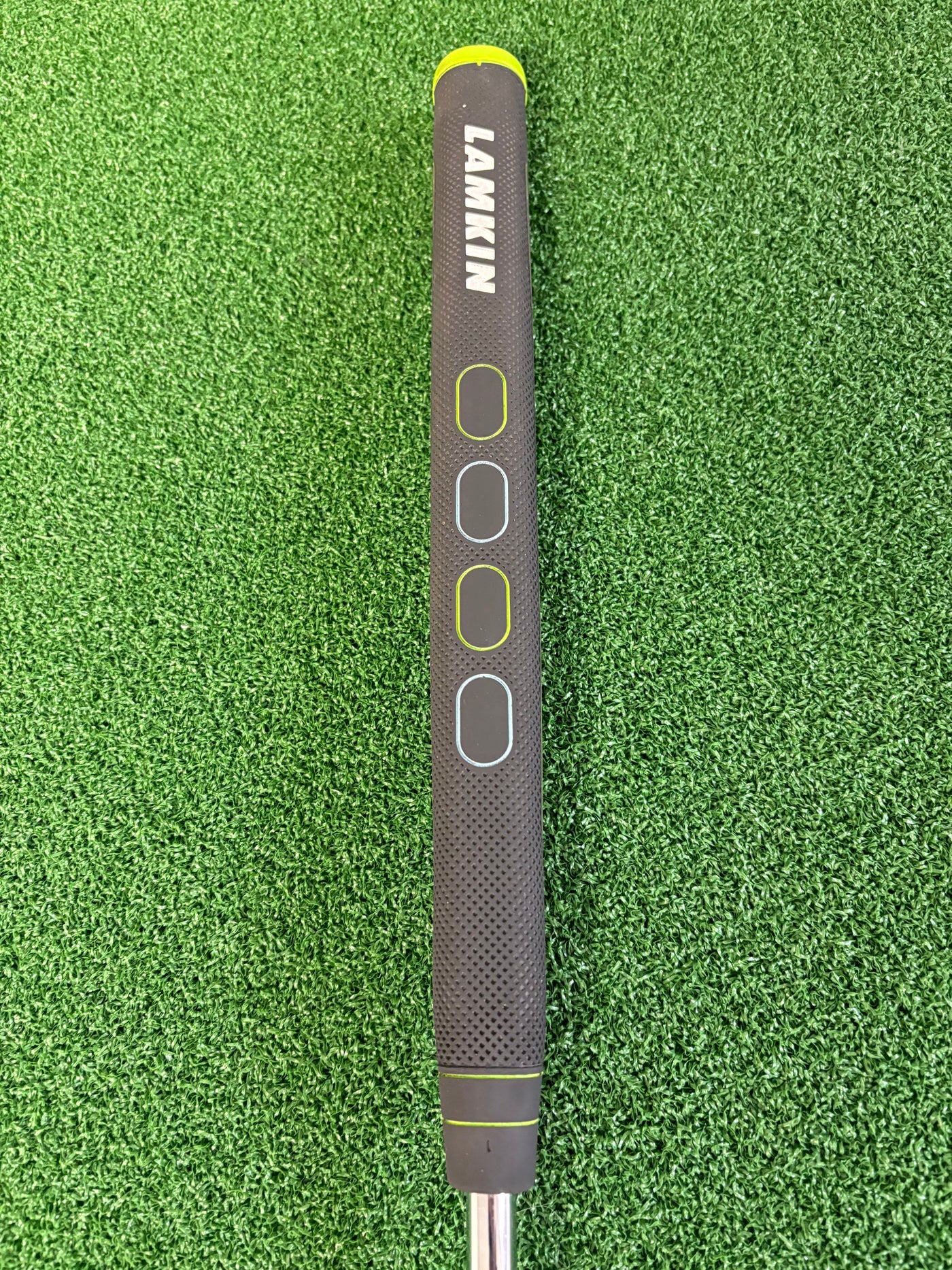 Odyssey White Hot OG #1WS (33")