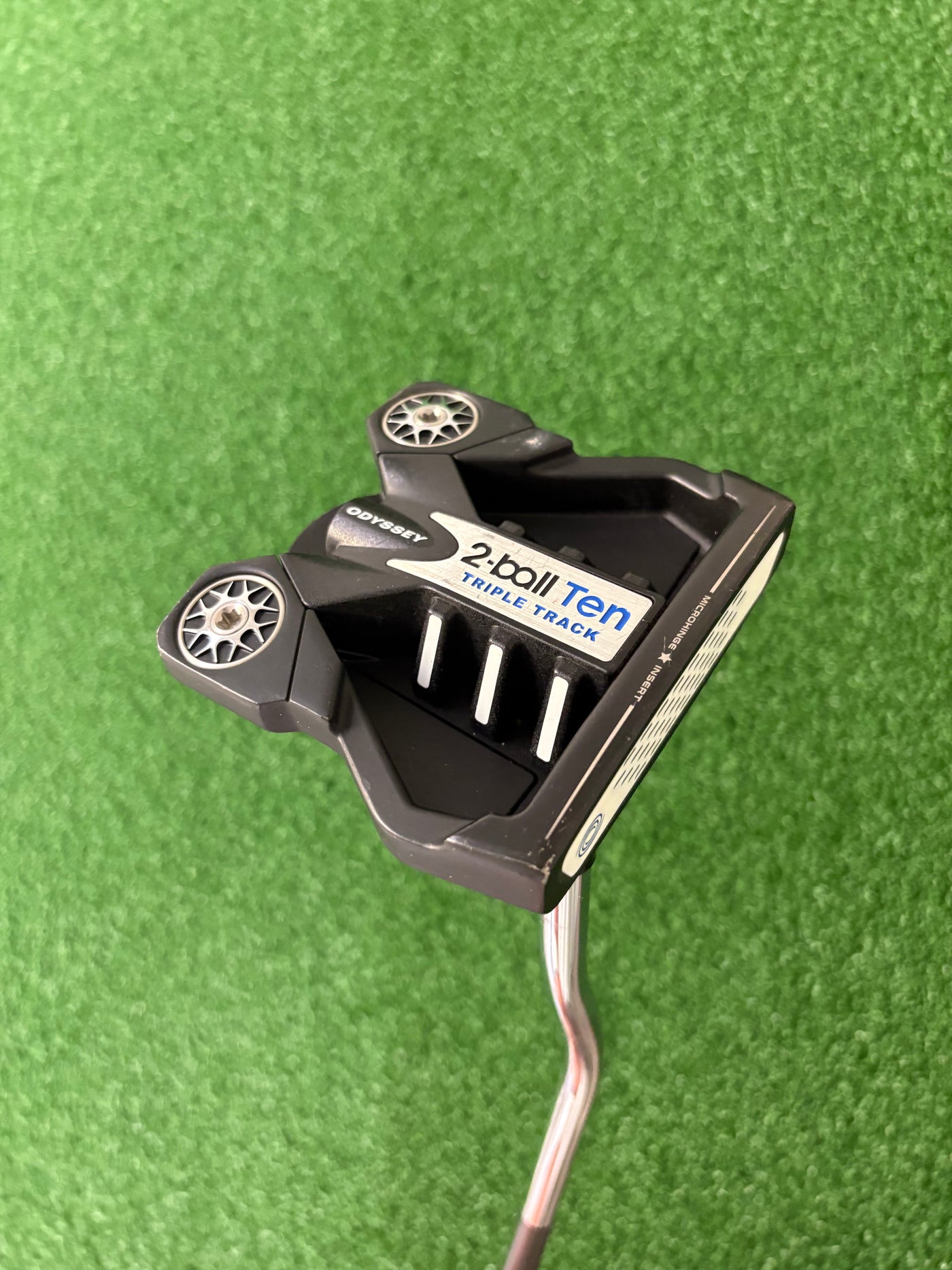 Odyssey 2-Ball Ten Triple Track (33")
