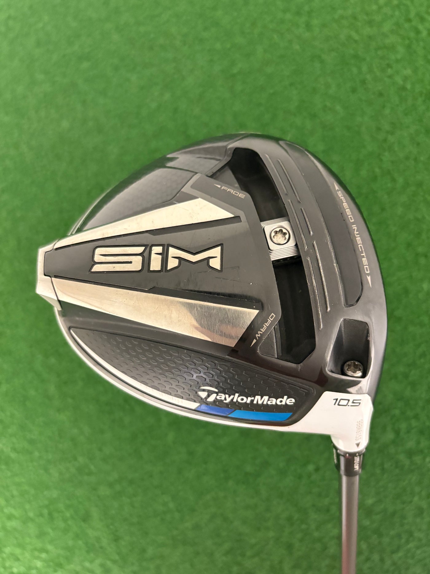 Taylormade Sim 10.5* (Stiff)