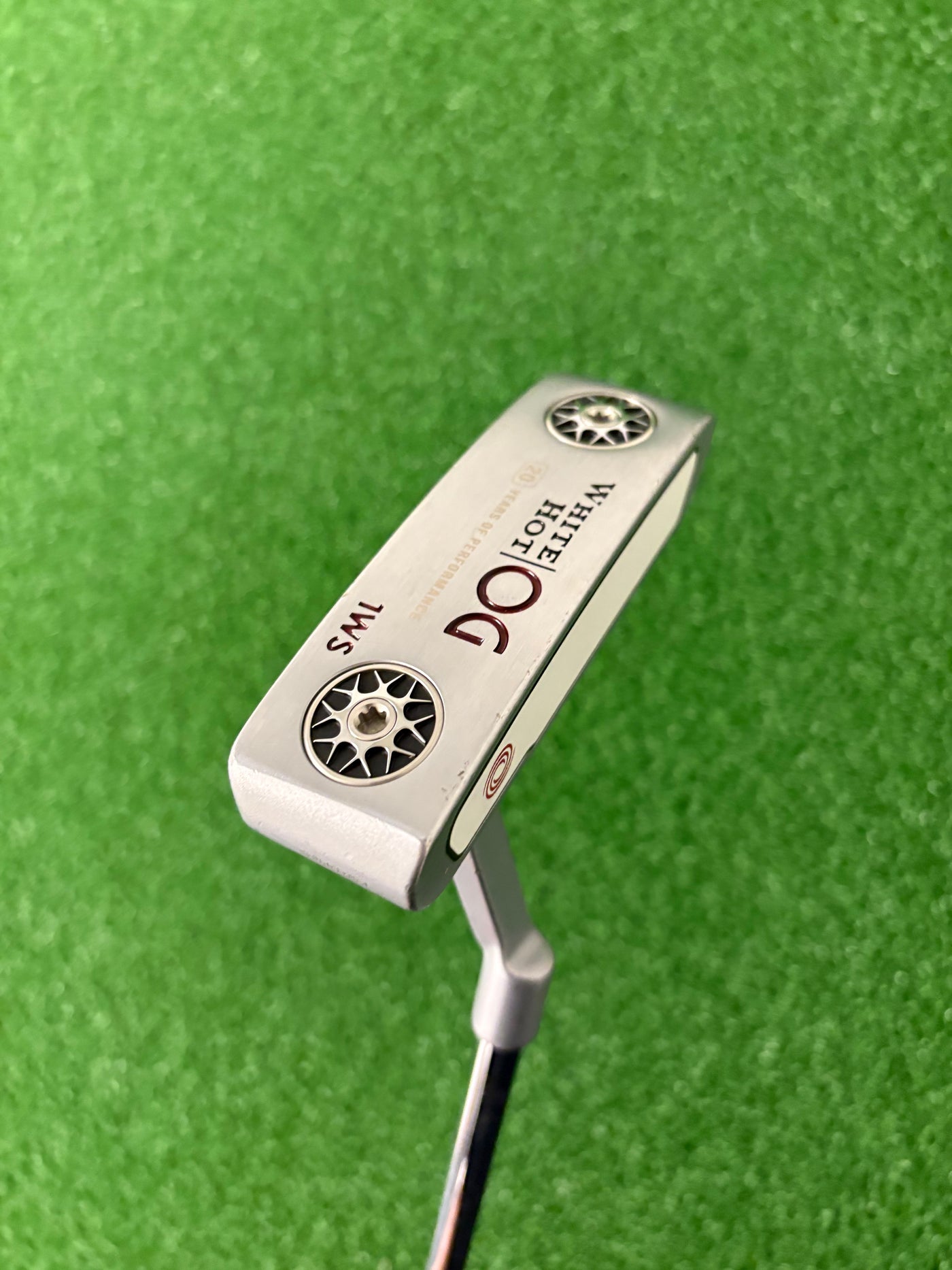 Odyssey White Hot OG #1WS (34")