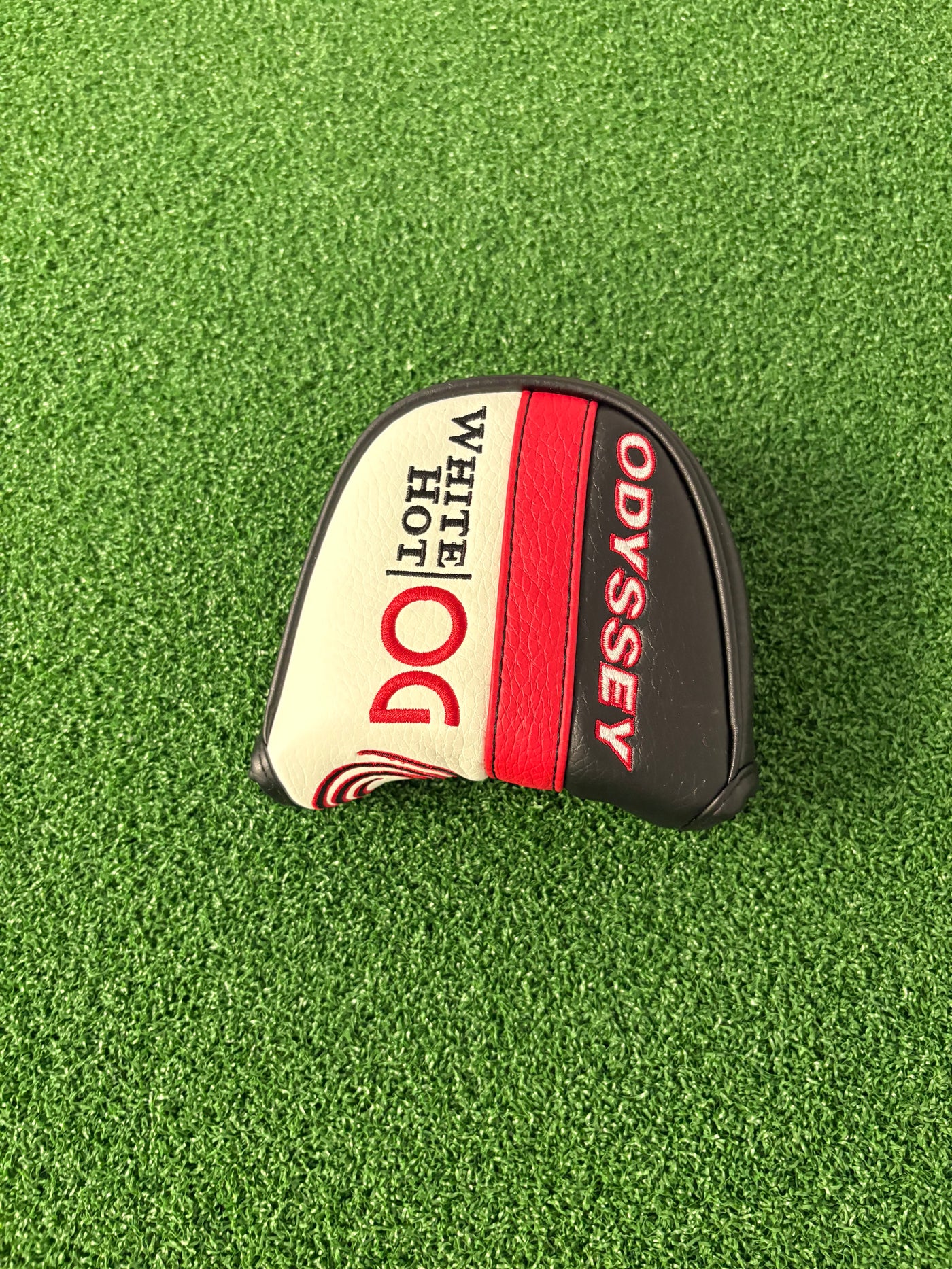 Odyssey White Hot OG V-Line (34")