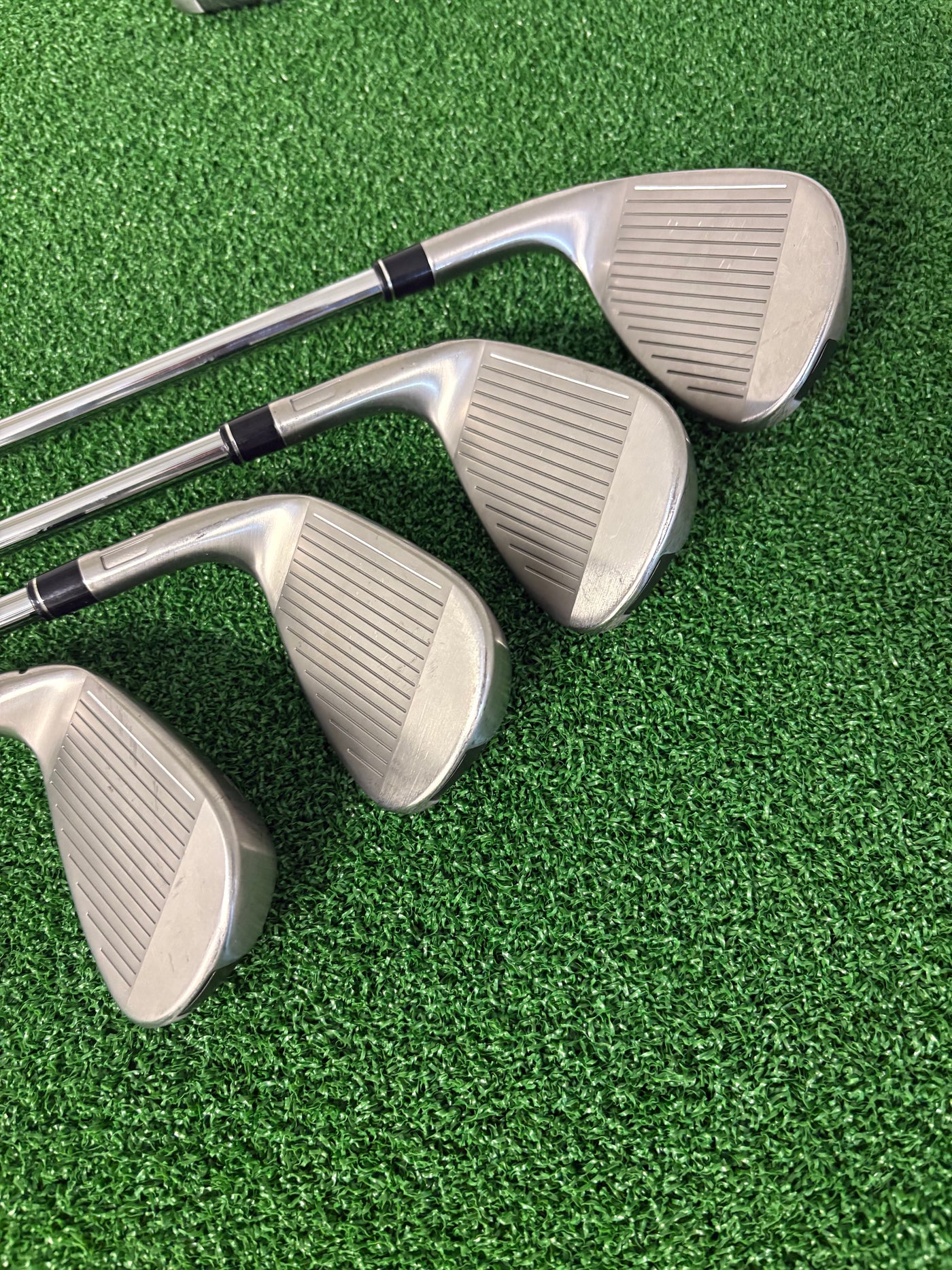 Taylormade Stealth 5-PW + AW + SW (Stiff)