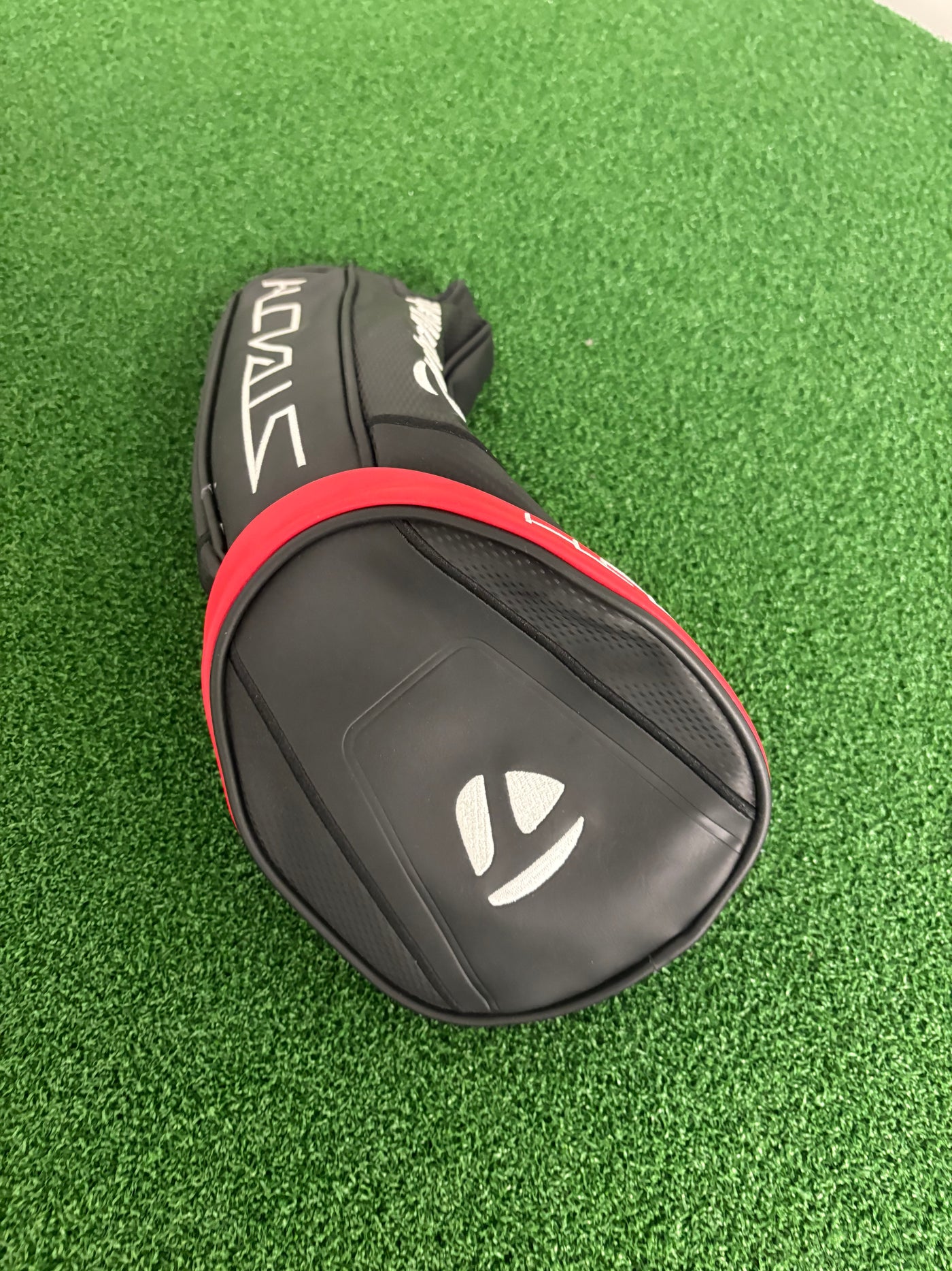 Taylormade Stealth 10.5* (Stiff/Regular)