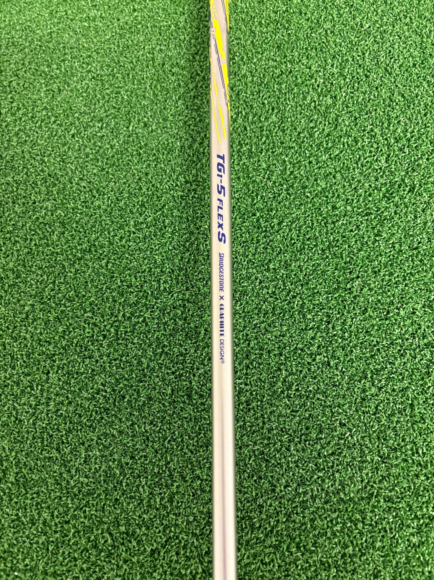Bridgestone Tour B JGR  9.5° (Stiff)