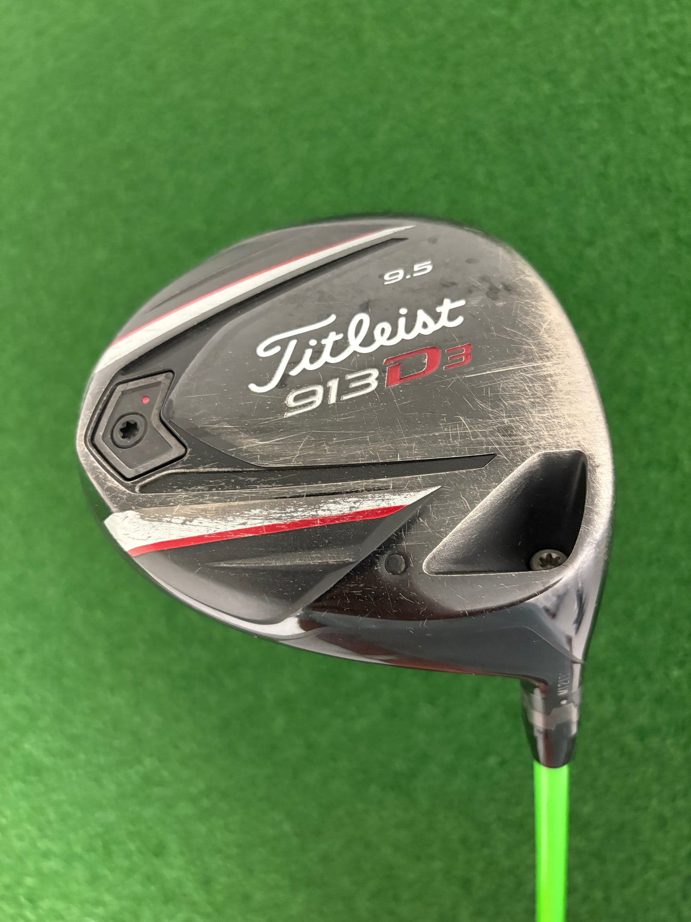 Titleist 913D3 9.5* (Stiff)