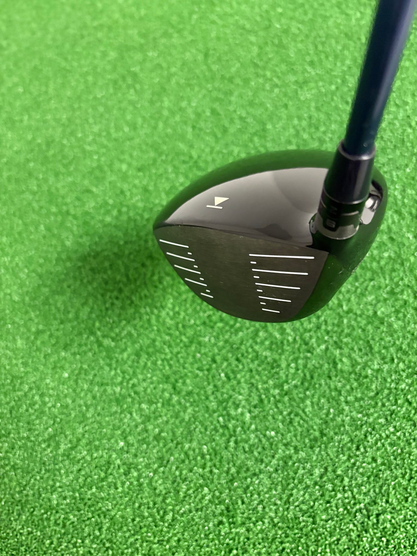 Titleist 910D2 9.5* (Stiff)