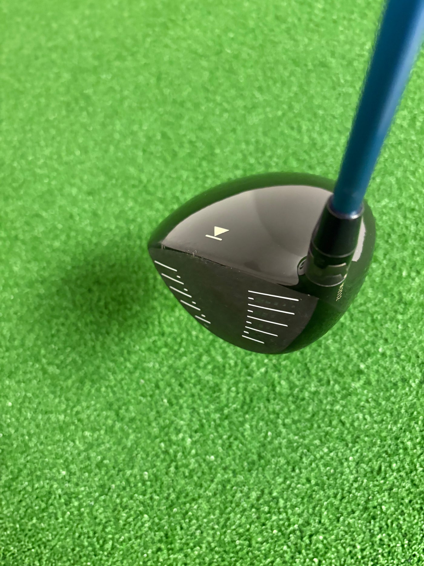 Titleist 913D3 8.5* (Stiff)
