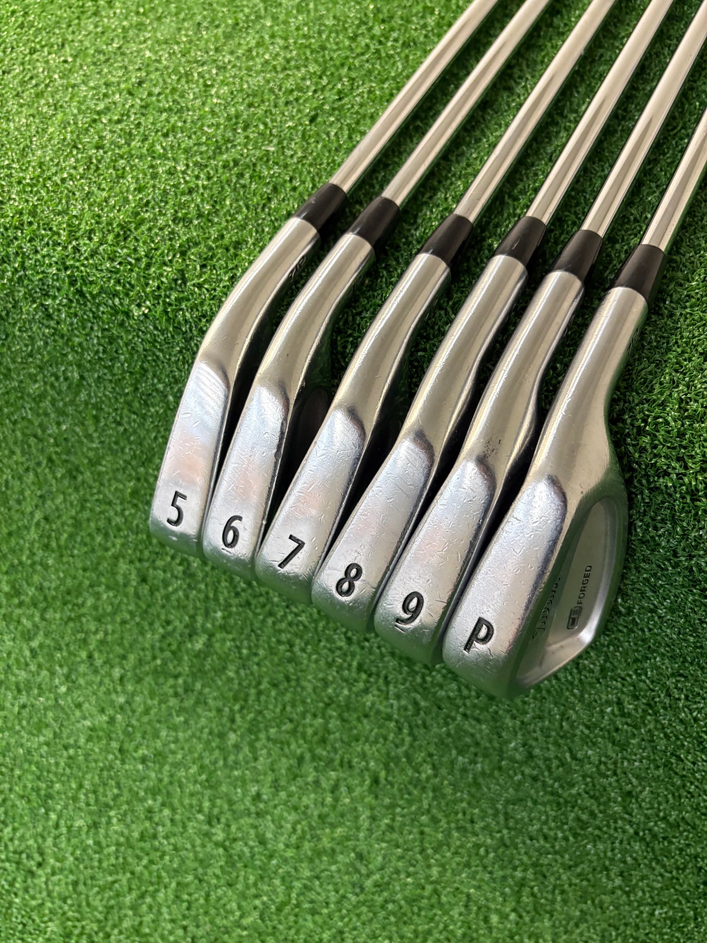 Titleist 712CB 5-PW (Stiff)