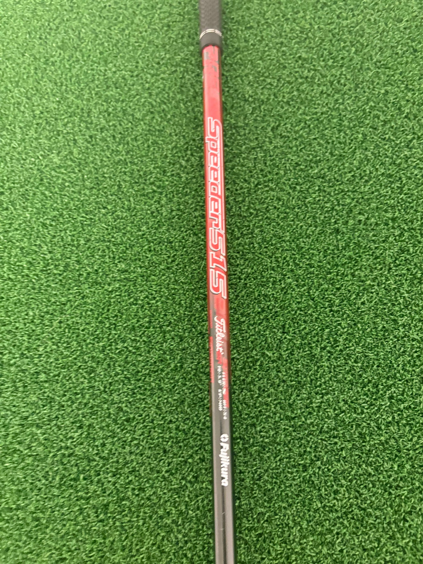 Titleist 915D2 9.5* (Stiff)