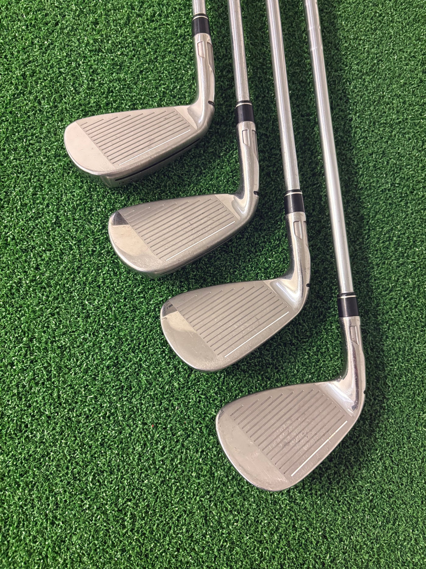 Taylormade Sim Max 6-PW + AW + SW (Stiff)