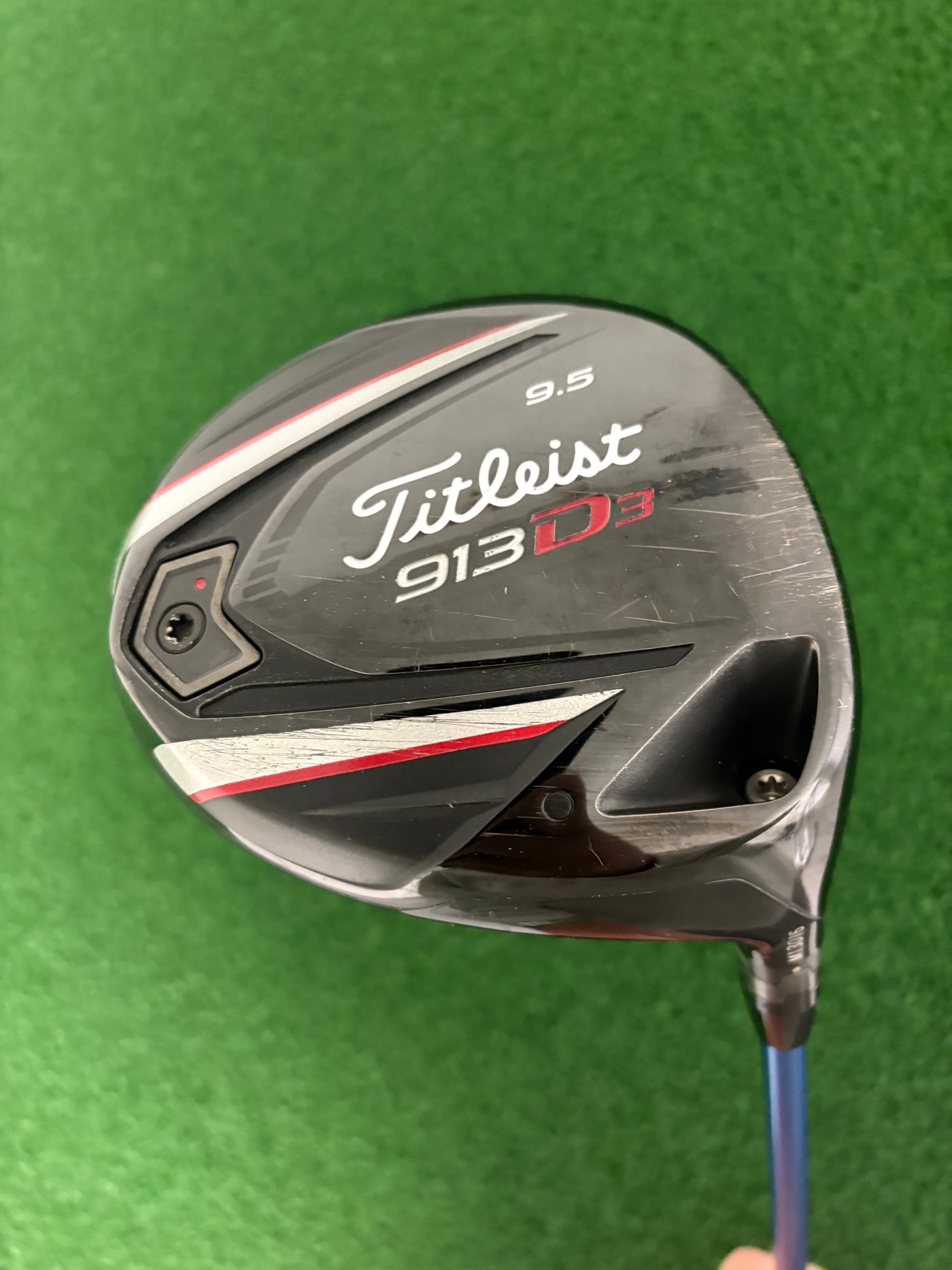 Titleist 913D3 9.5* (Stiff)
