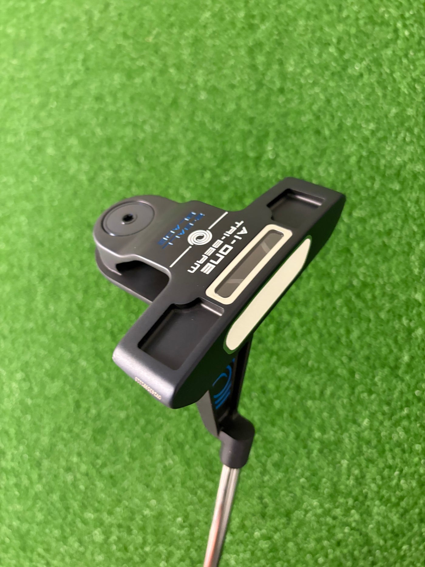 Odyssey AI One 2-Ball Blade CH Tri-Beam (34")