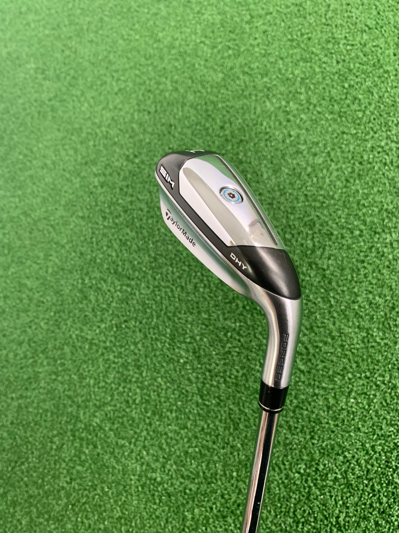 Taylormade Sim DHY 22* 4 Utility Iron (Stiff)