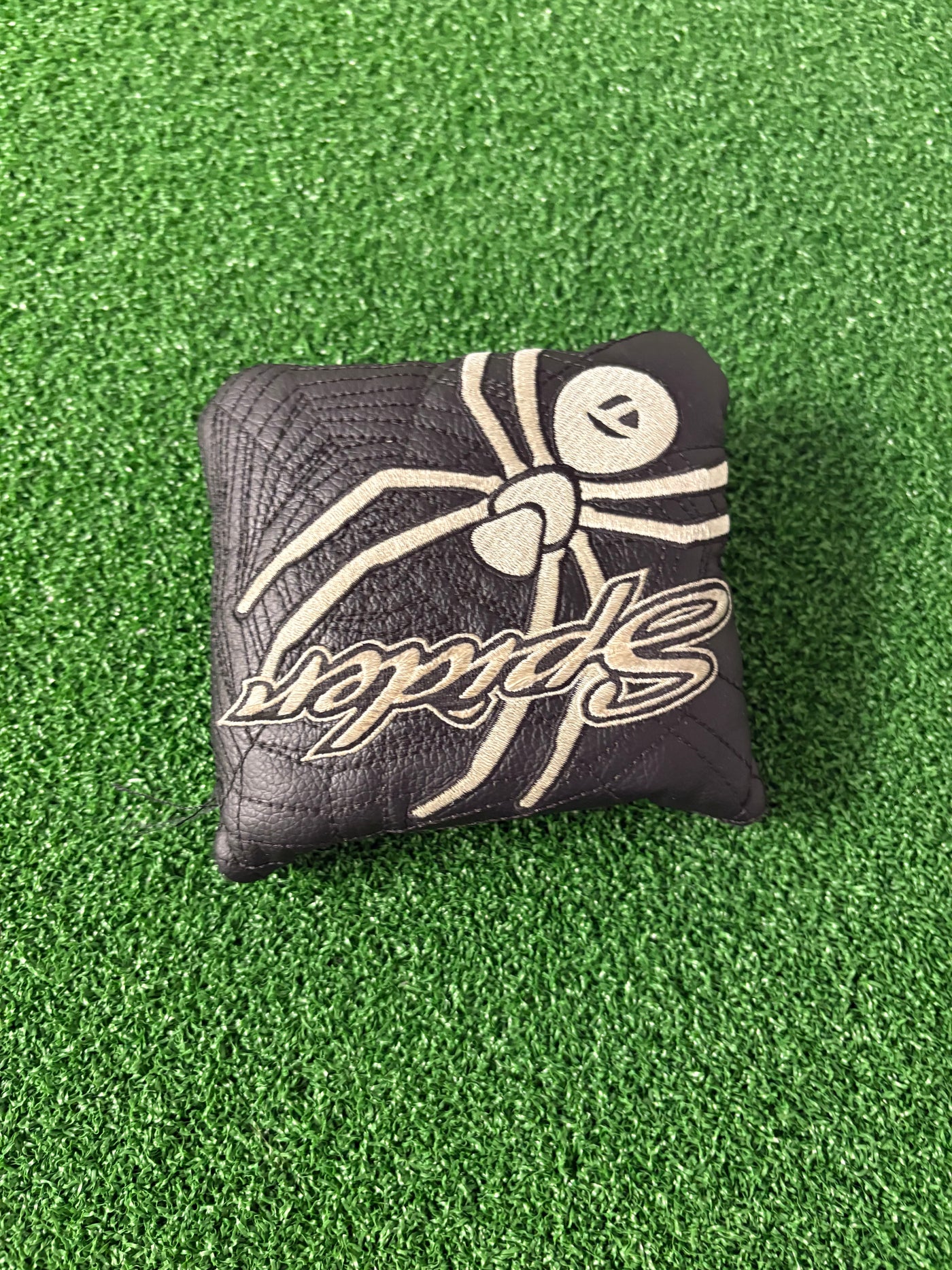 Taylormade Spider EX (33")