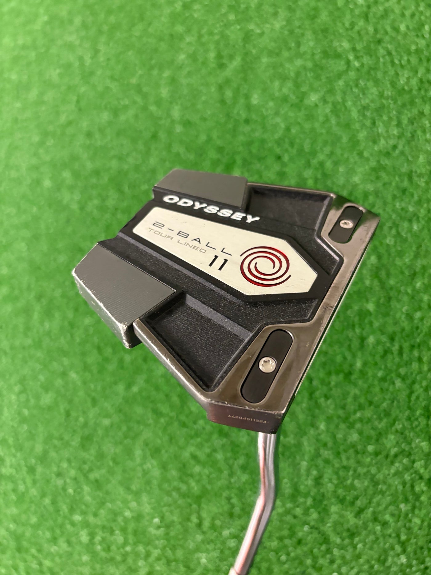 Odyssey Eleven 2-Ball Tour Lined (34")