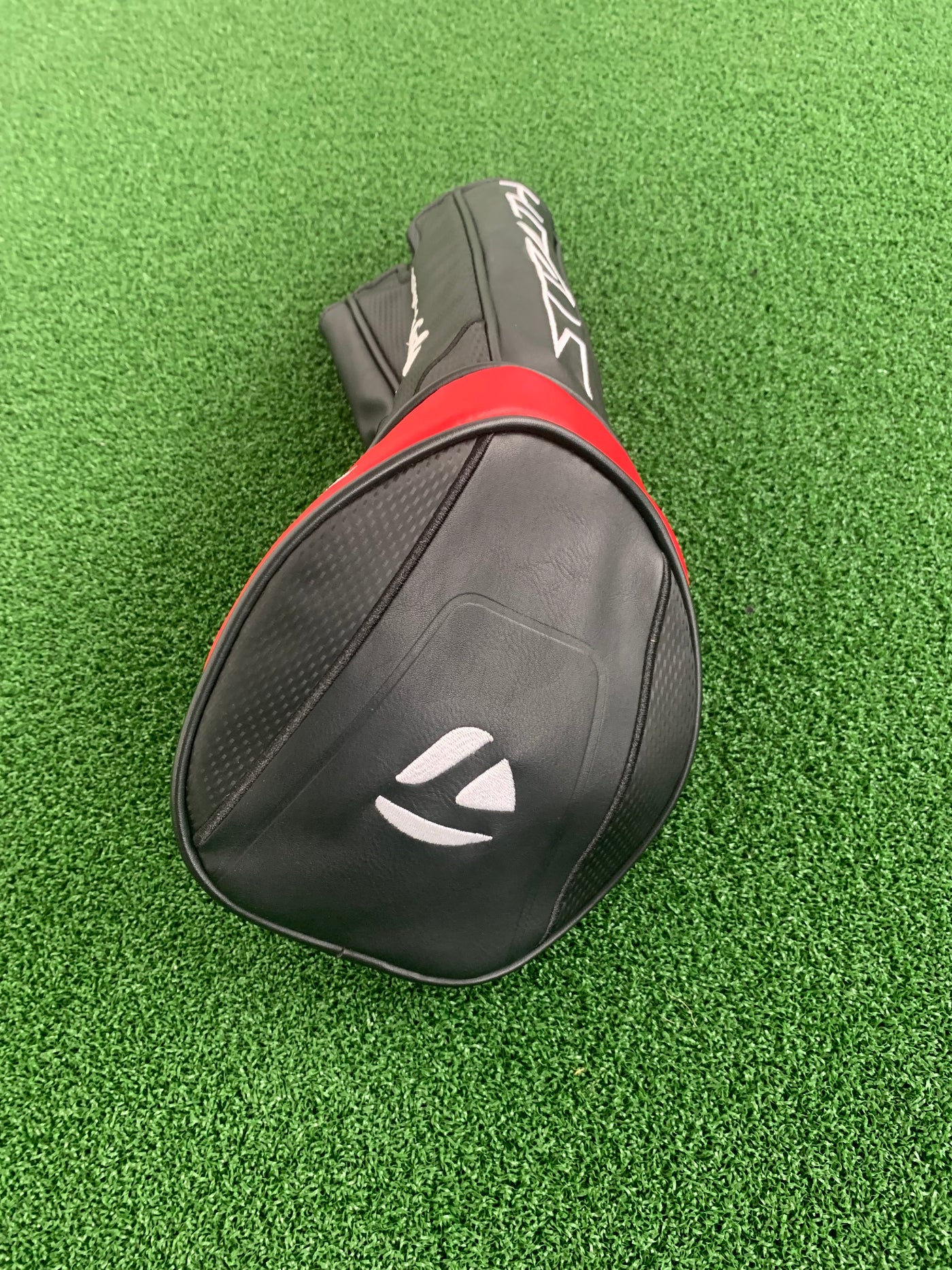 Taylormade Stealth 10.5* (Stiff)