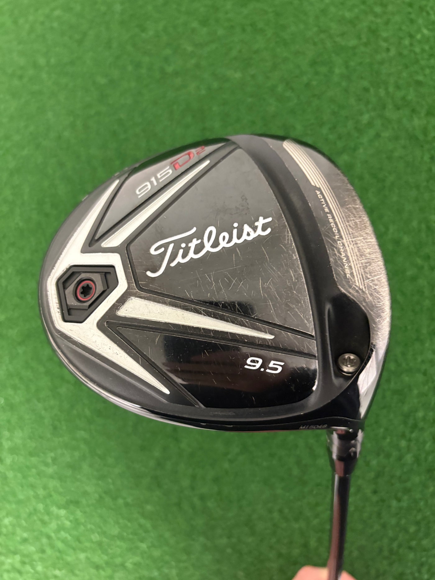 Titleist 915D2 9.5* (Stiff)