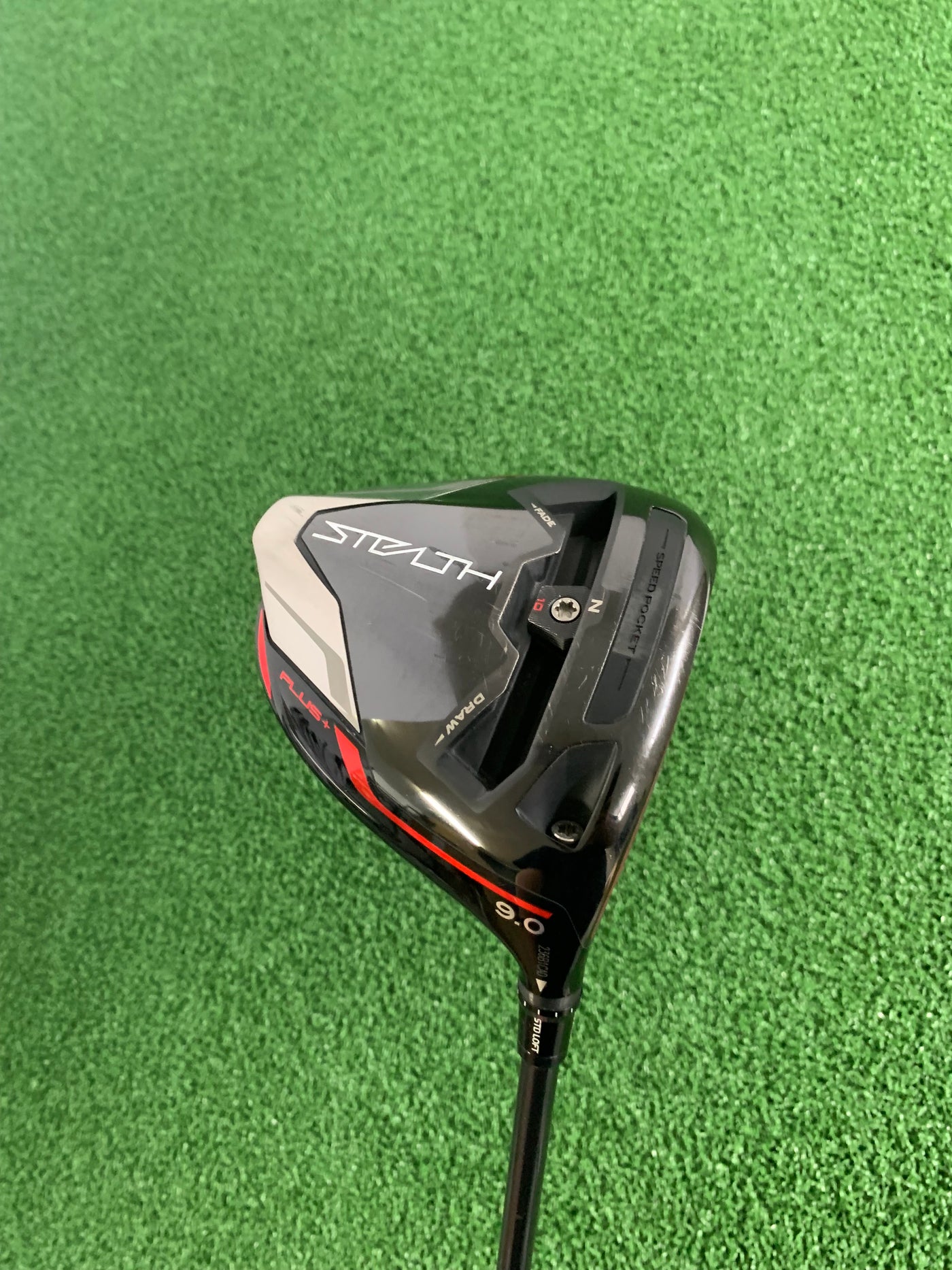 Taylormade Stealth Plus 9.0* (Stiff)