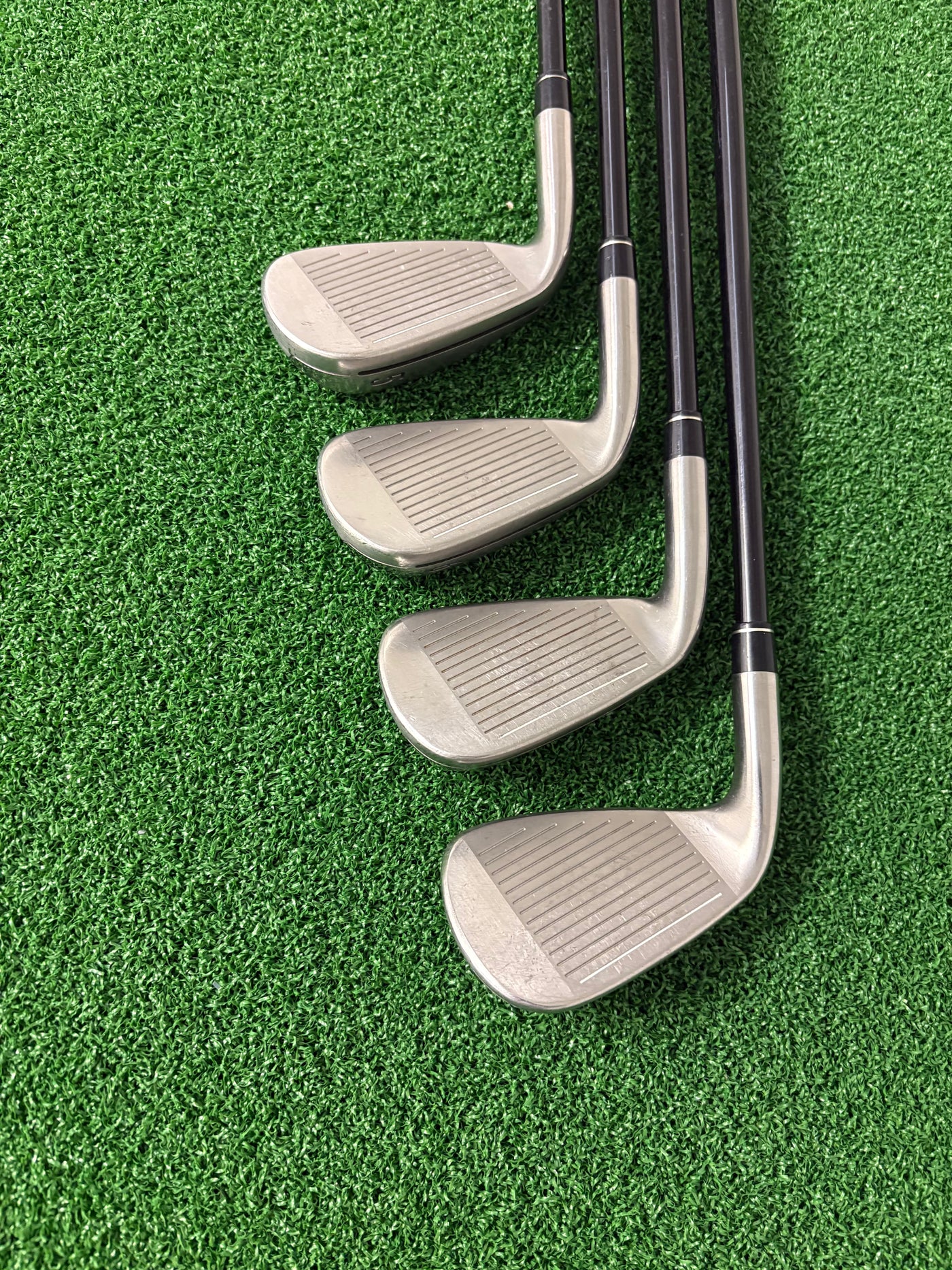 Taylormade M4 (2021) 5-PW + AW + SW (Stiff)