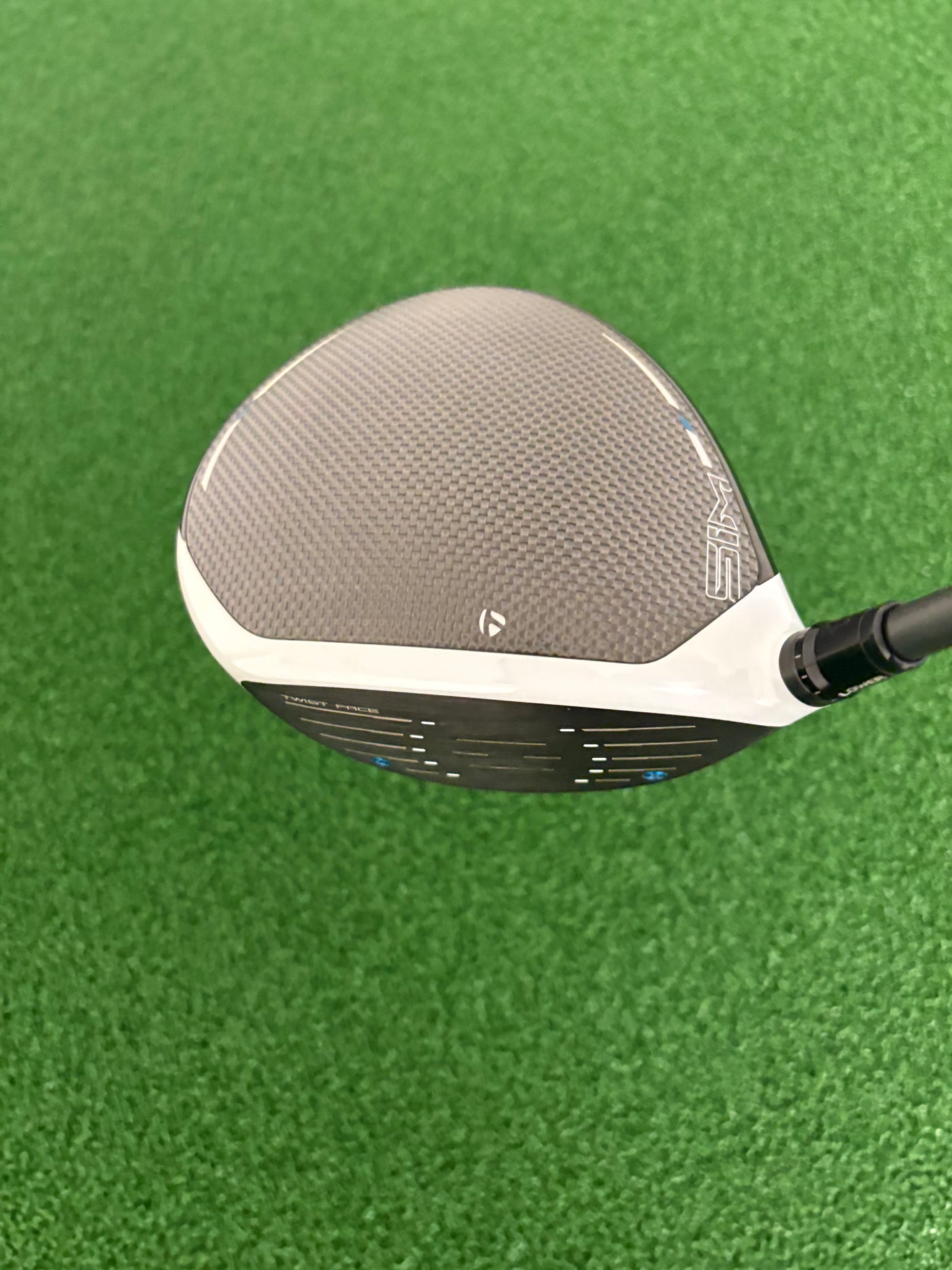 Taylormade Sim 10.5* (Stiff)