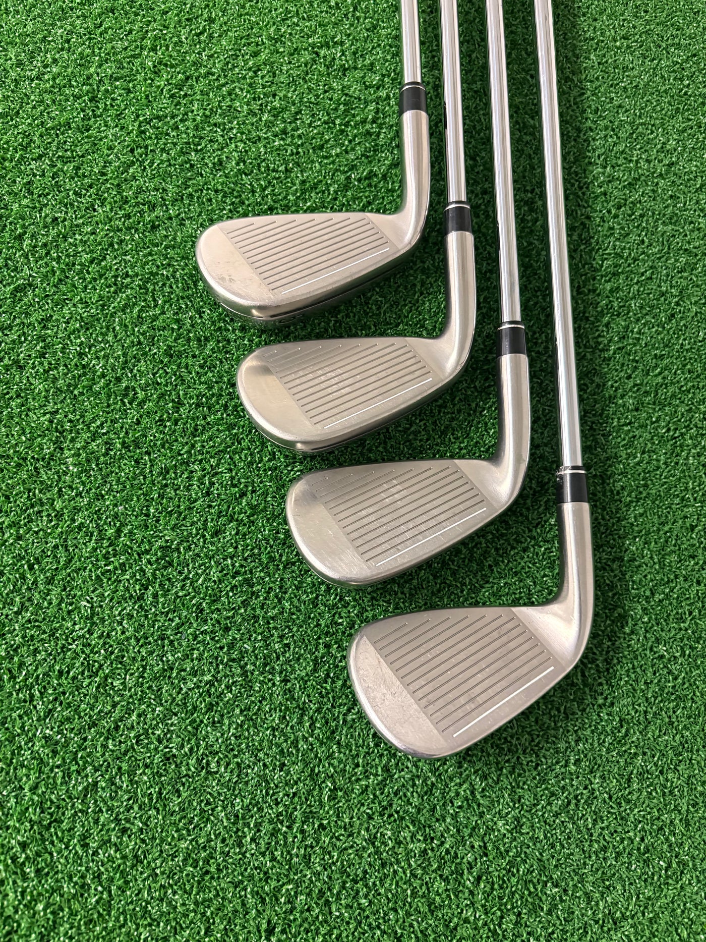 Taylormade M4 (2021) 5-PW + AW + SW (Stiff)