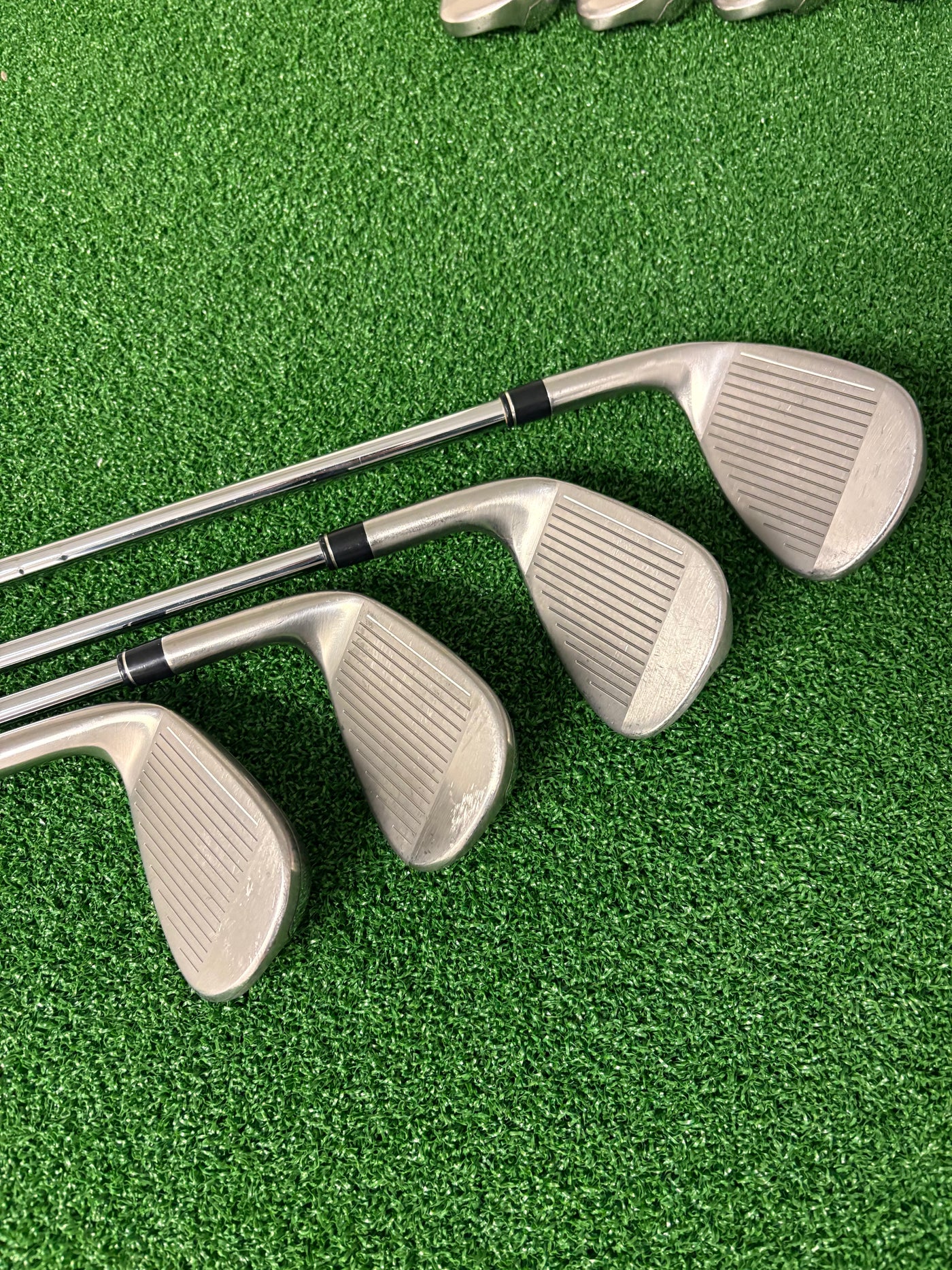 Taylormade M4 (2021) 5-PW + AW + SW (Stiff)