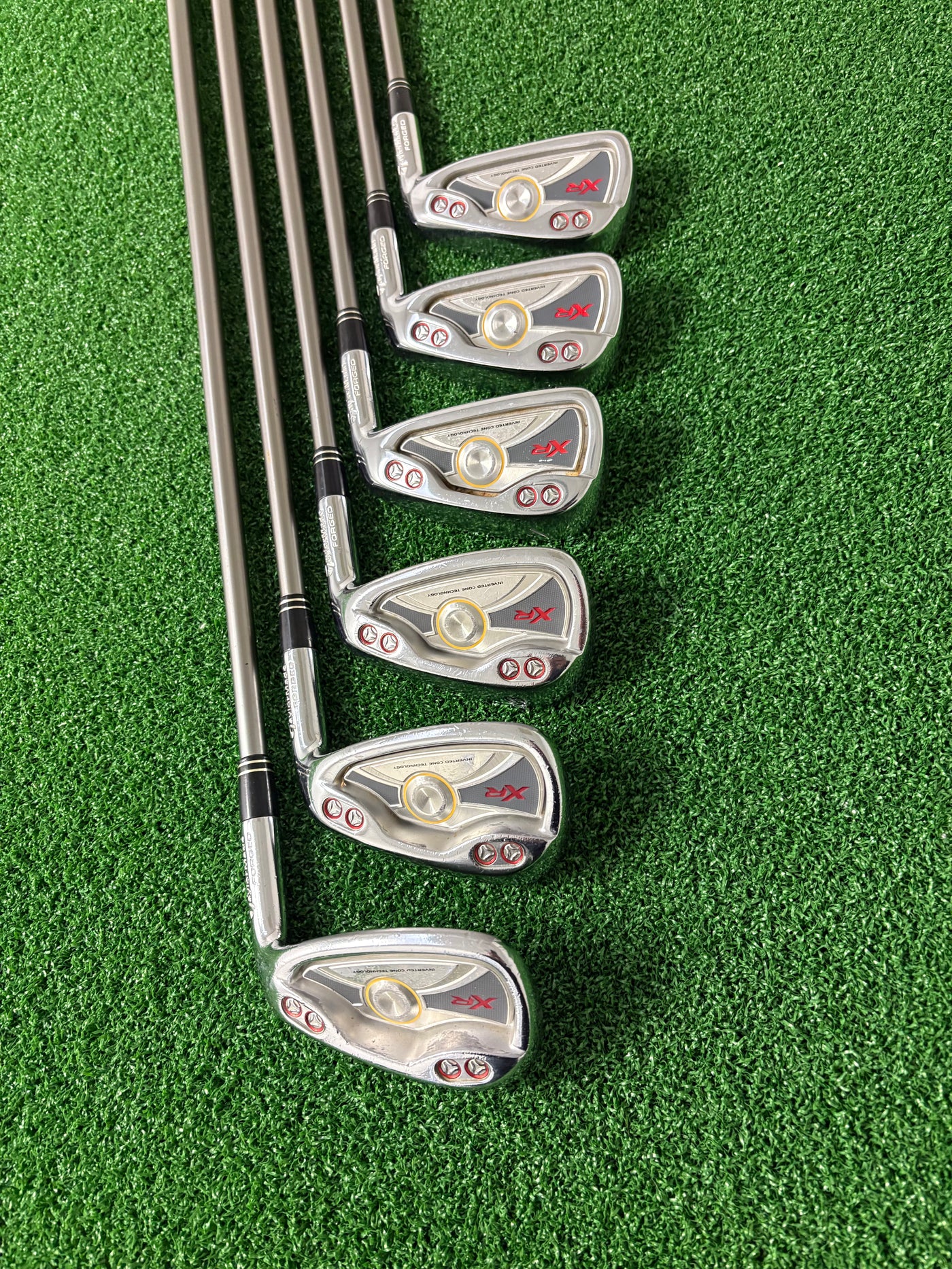 Taylormade XR Forged 5-PW (Stiff)