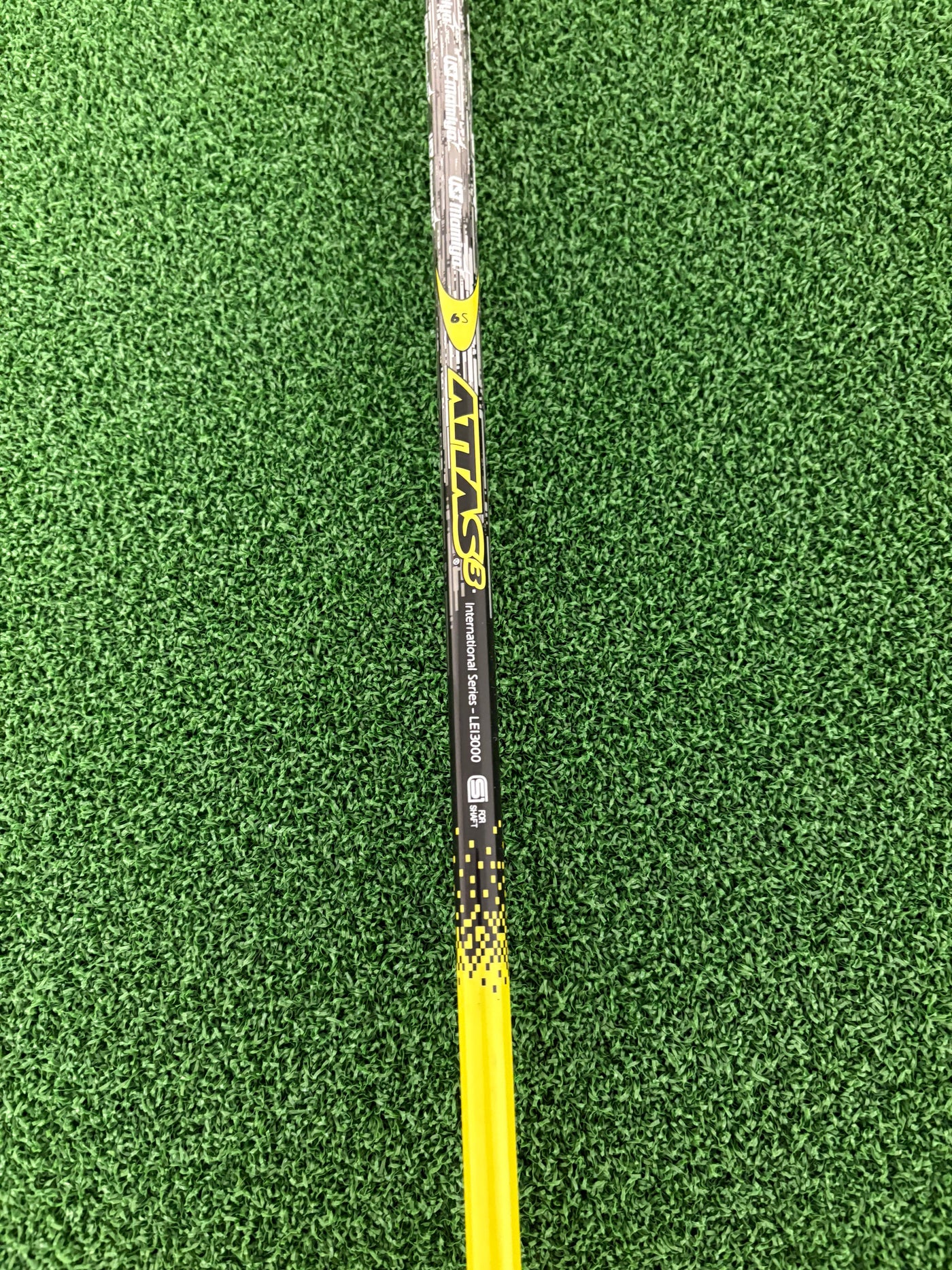 Taylormade R11S 9.0* (Stiff)