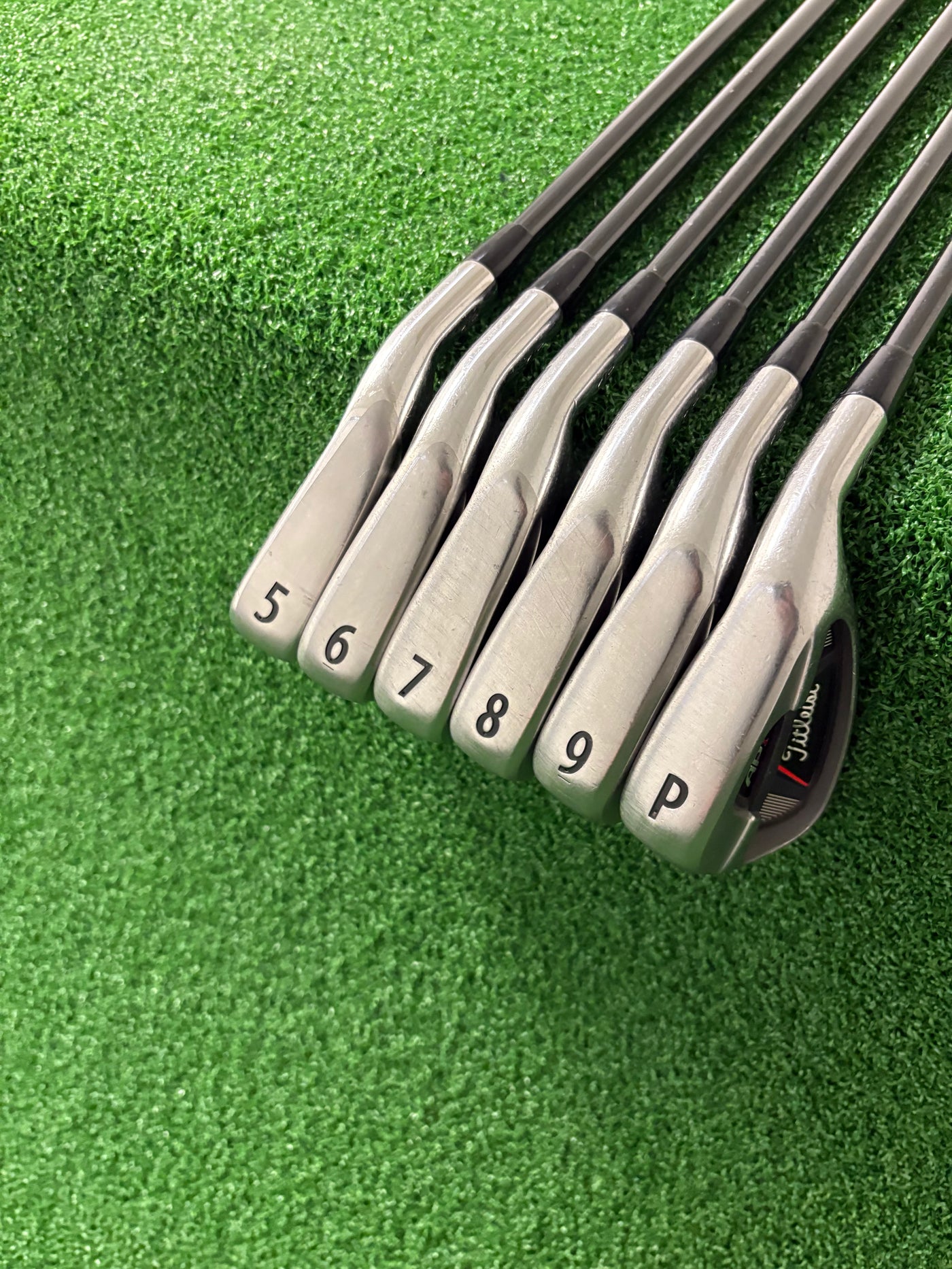 Titleist AP1 712 5-PW (Stiff)