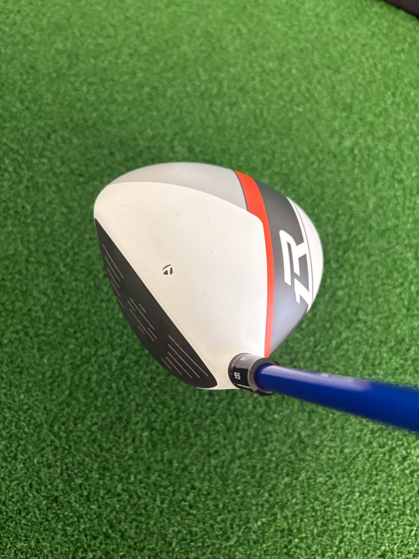 Taylormade R1 1 Wood (Stiff)
