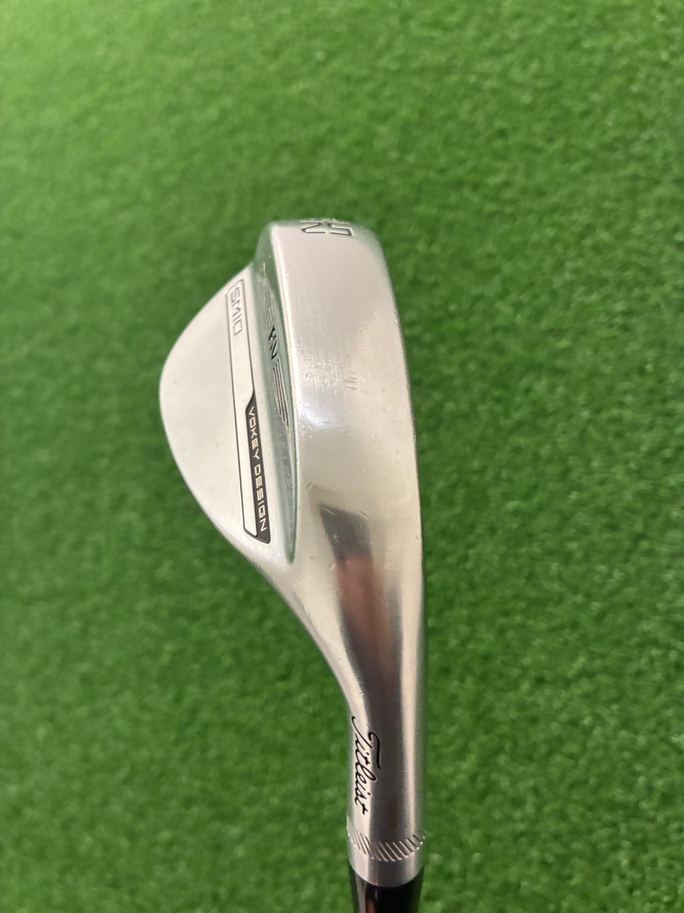 Titleist Vokey SM10 F Grind 52*