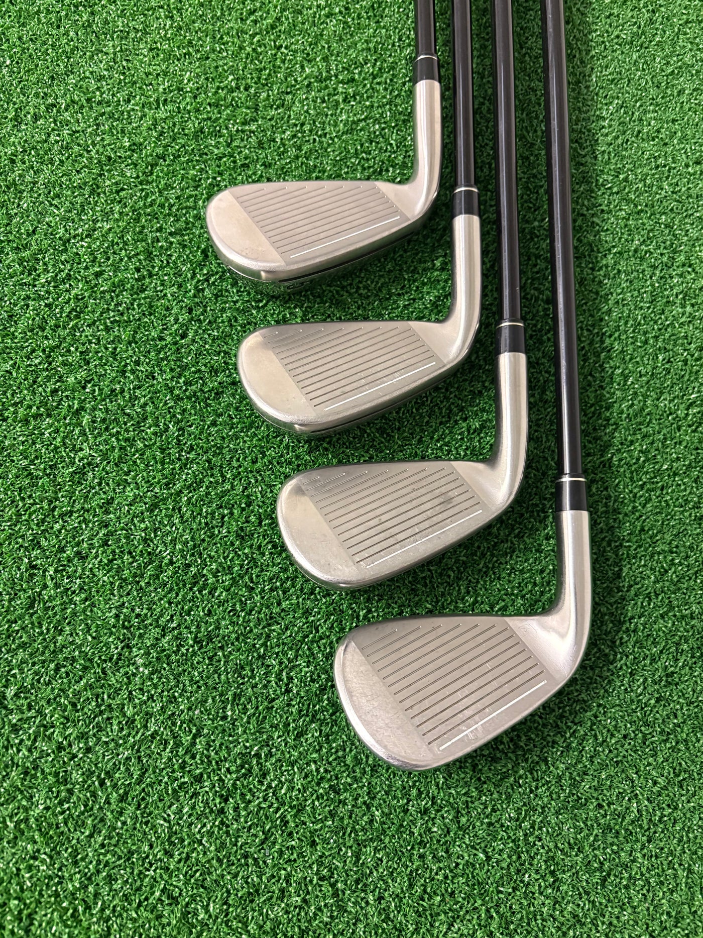 Taylormade M4 (2021) 5-PW + AW + SW (Stiff)